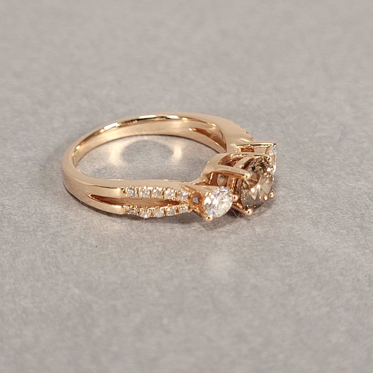 14k Rose Gold Chocolate & Vanilla Diamond Ring; 2.9g