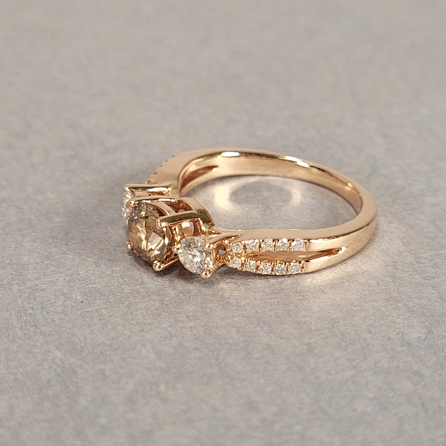 14k Rose Gold Chocolate & Vanilla Diamond Ring; 2.9g