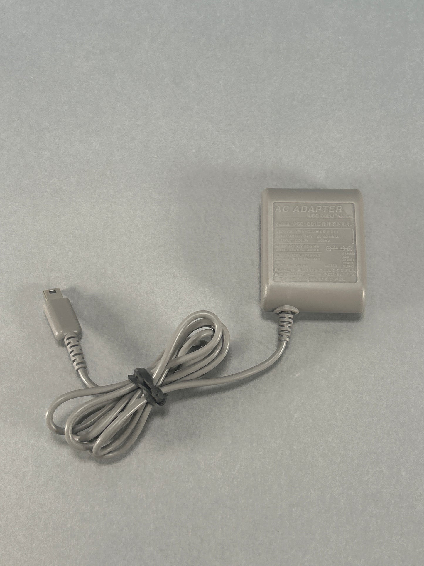 Nintendo DS-Lite USG-001 W/ Charger
