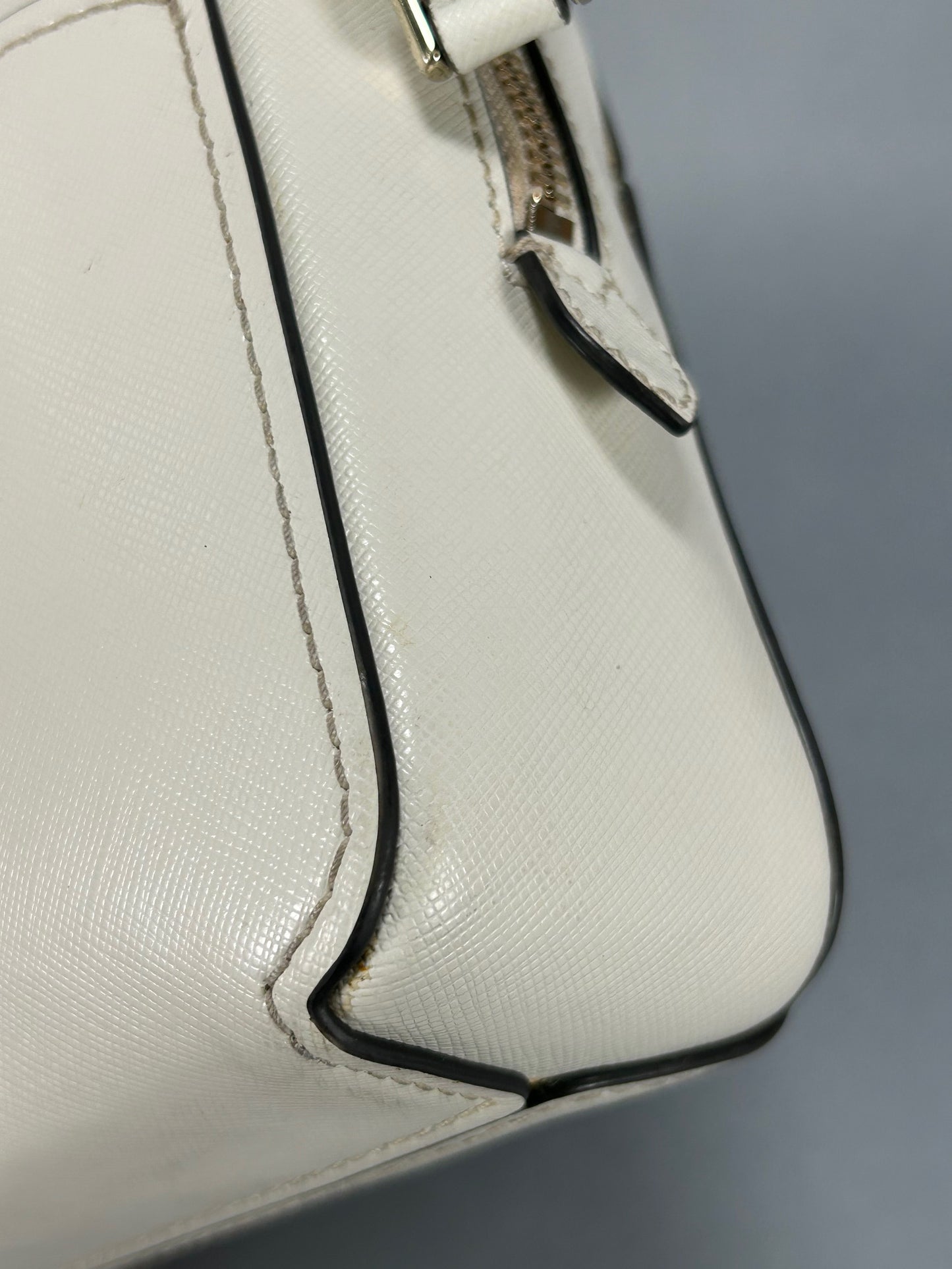 Kate Spade Lauryn Camera Bag - White