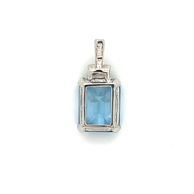 10K White Gold Topaz Pendant; 0.8DWT; 1.2g