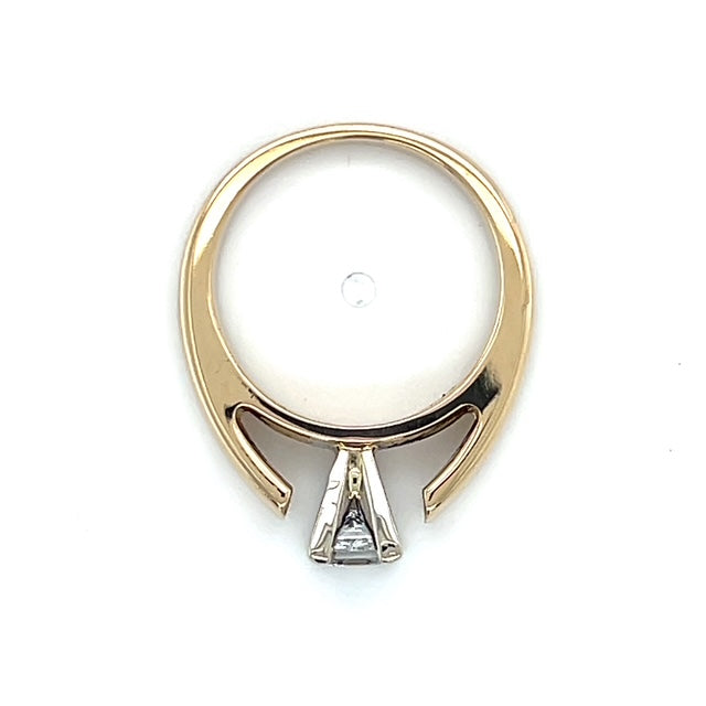 14K Yellow Gold Diamond Lady's Ring; 4.6g; Size 5