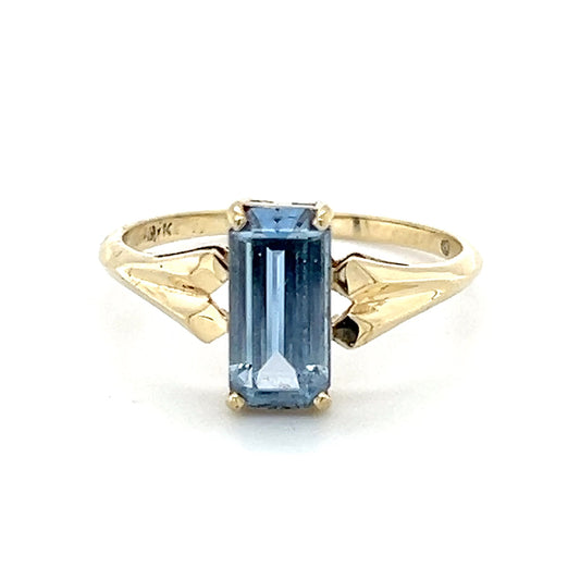 10K Yellow Gold Blue Topaz Lady's Ring; 1.8g; Size 7.75