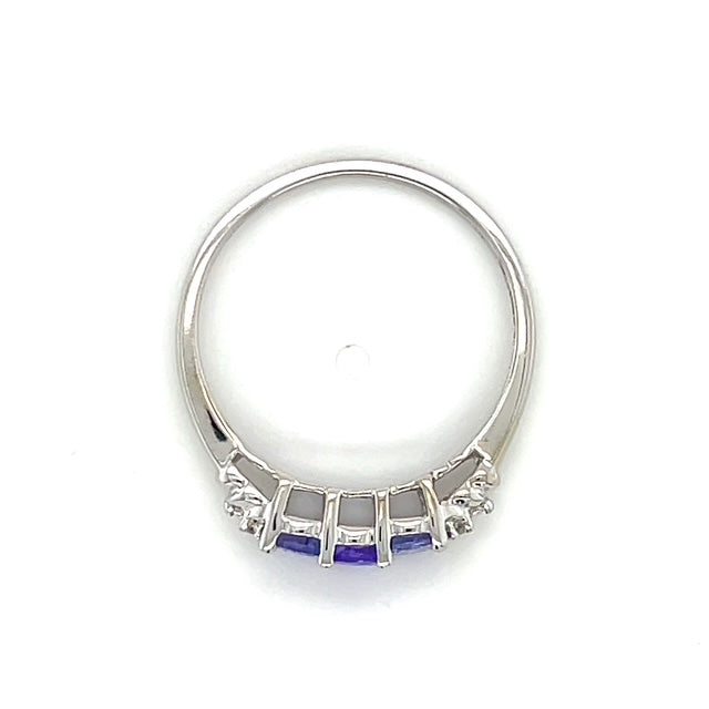 10K White Gold Amethyst Lady's Ring; 1.4g; Size 7
