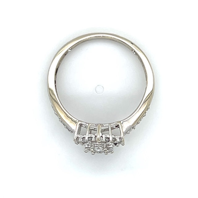 14K White Gold Diamond Lady's Fashion Ring; 3g; Size 9.5