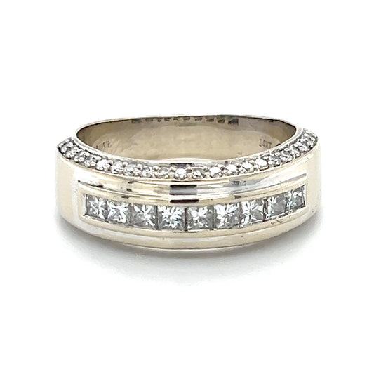 14K White Gold Diamond Lady's Ring; Size 8