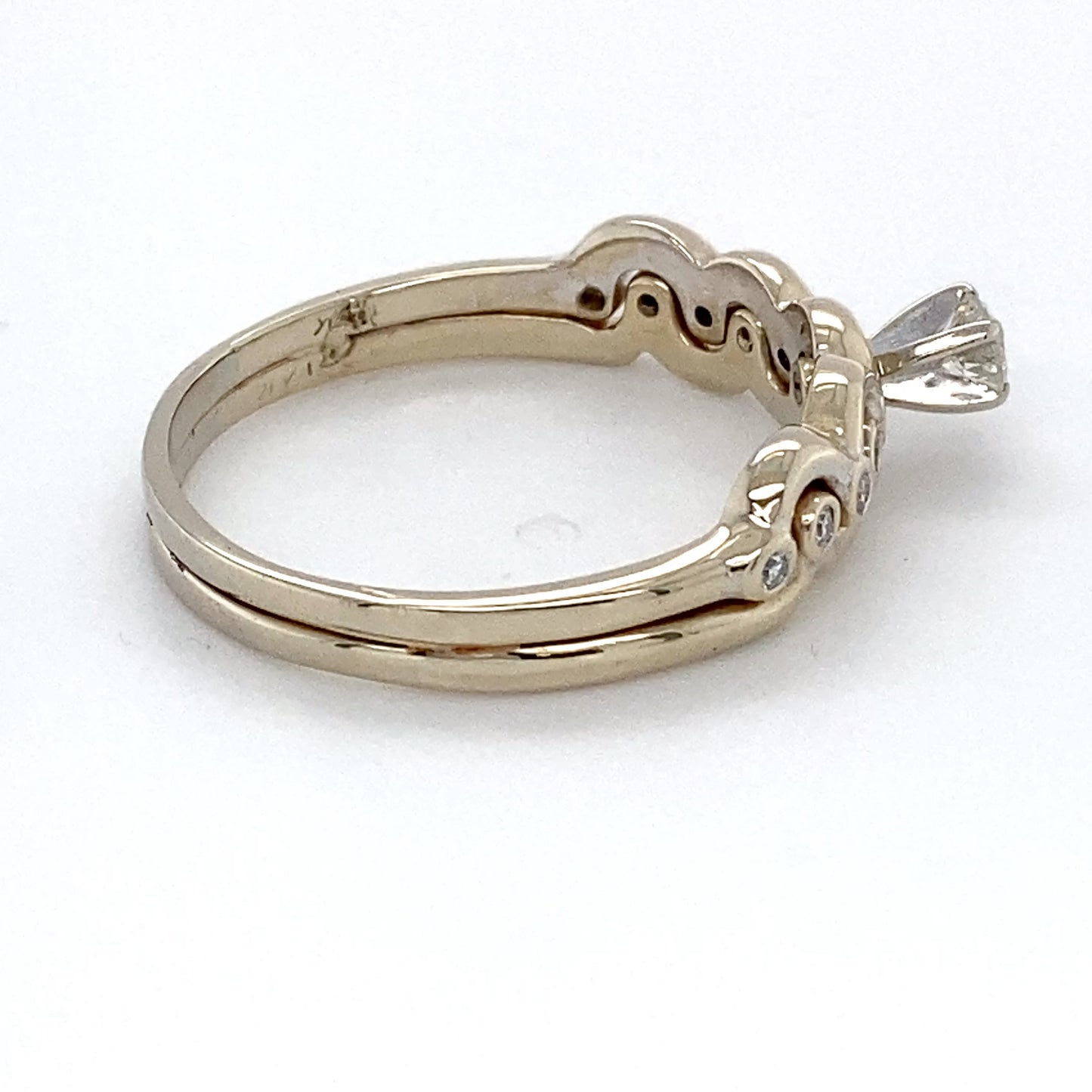 14K White Gold Diamond Ring; 0.25CTW; Size 9.5