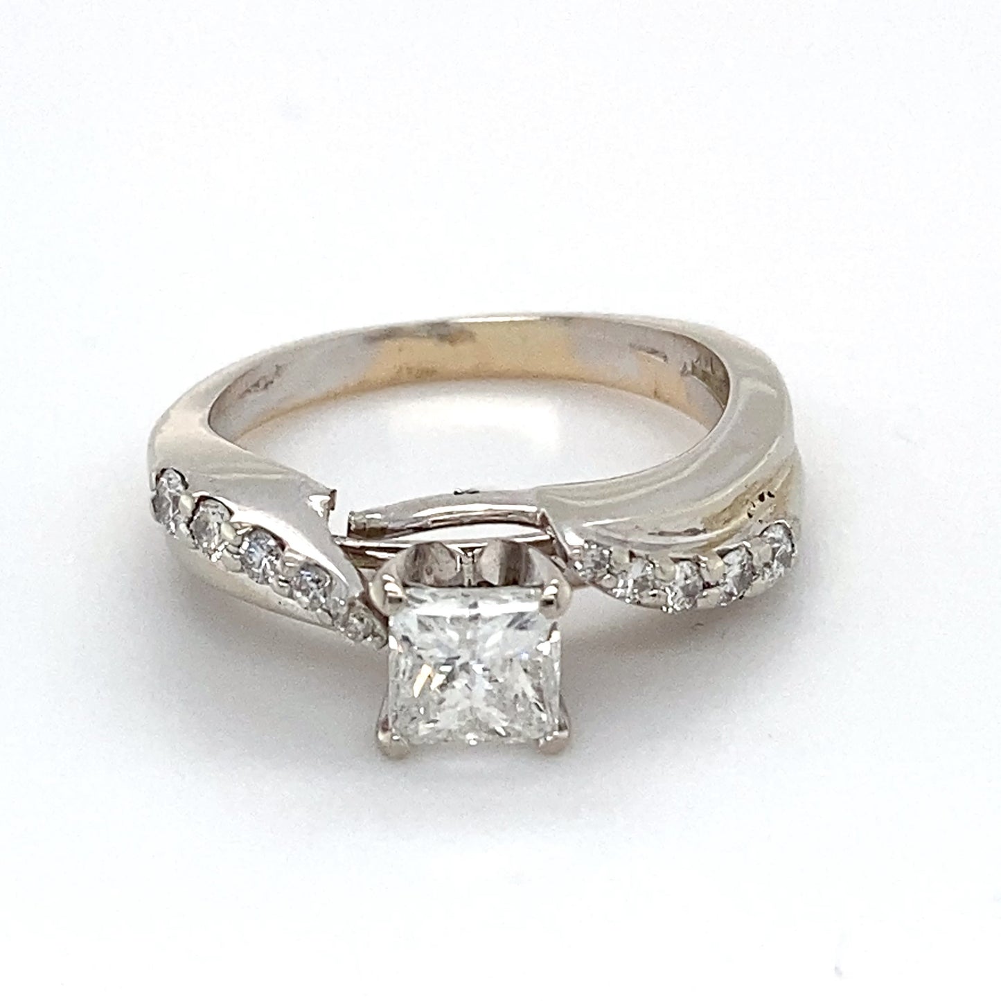 14K White Gold Diamond Ring; 1.05CTW; Size 6.5; 4.3g