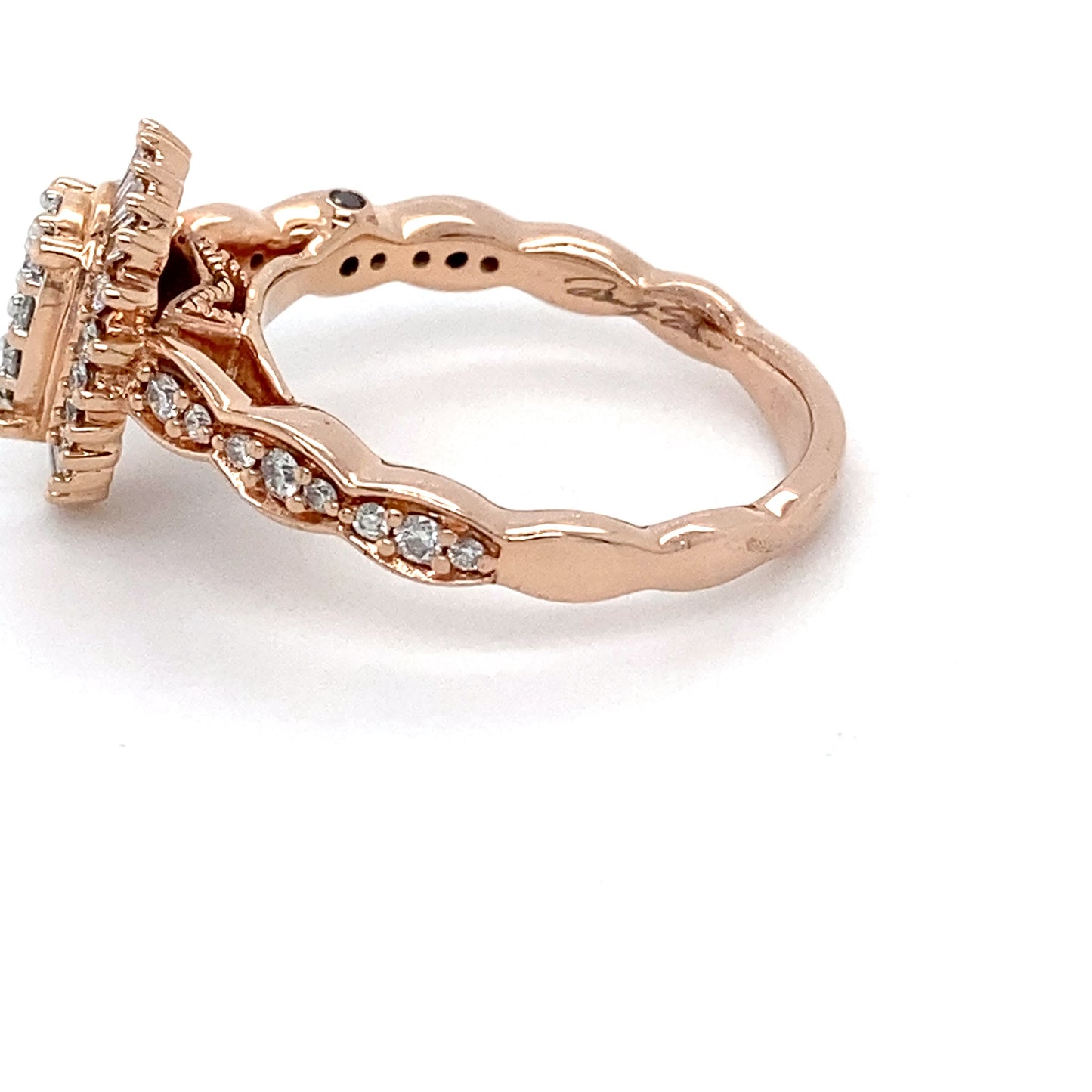 14K Rose Gold & Halo Diamond Cluster Ring; Size 8; 5.6g