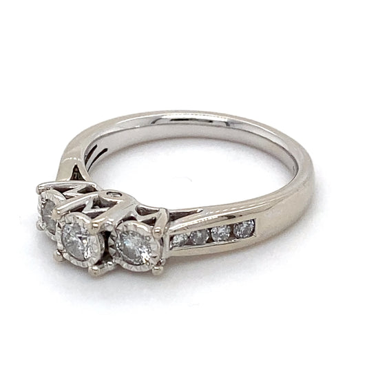 14K White Gold Diamond Ring; 0.36CTW; Size 7; 4.0g