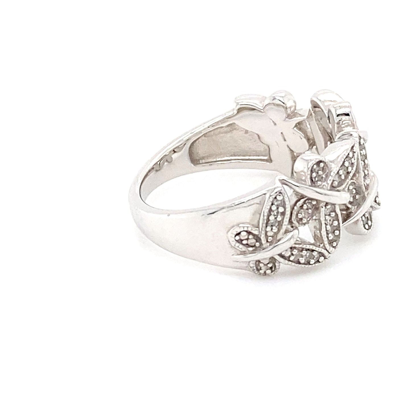 925 Silver Diamond Ring; Size 7; 5.4g