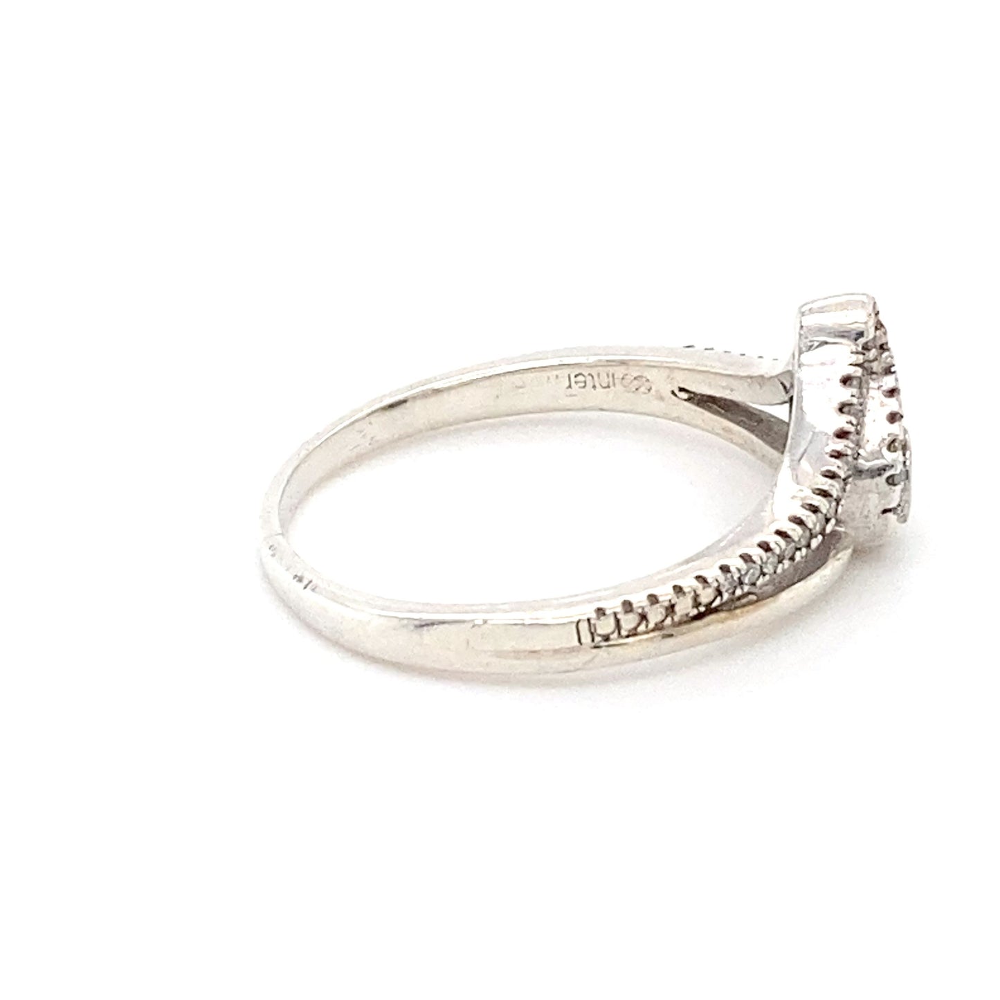 925 Silver Diamond Ring; Size 8.5; 2.7g