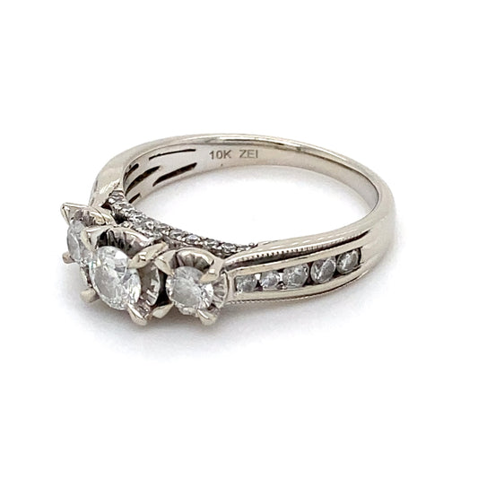 10K White Gold Diamond Ring; 0.75CTW; Size 7; 3.4g