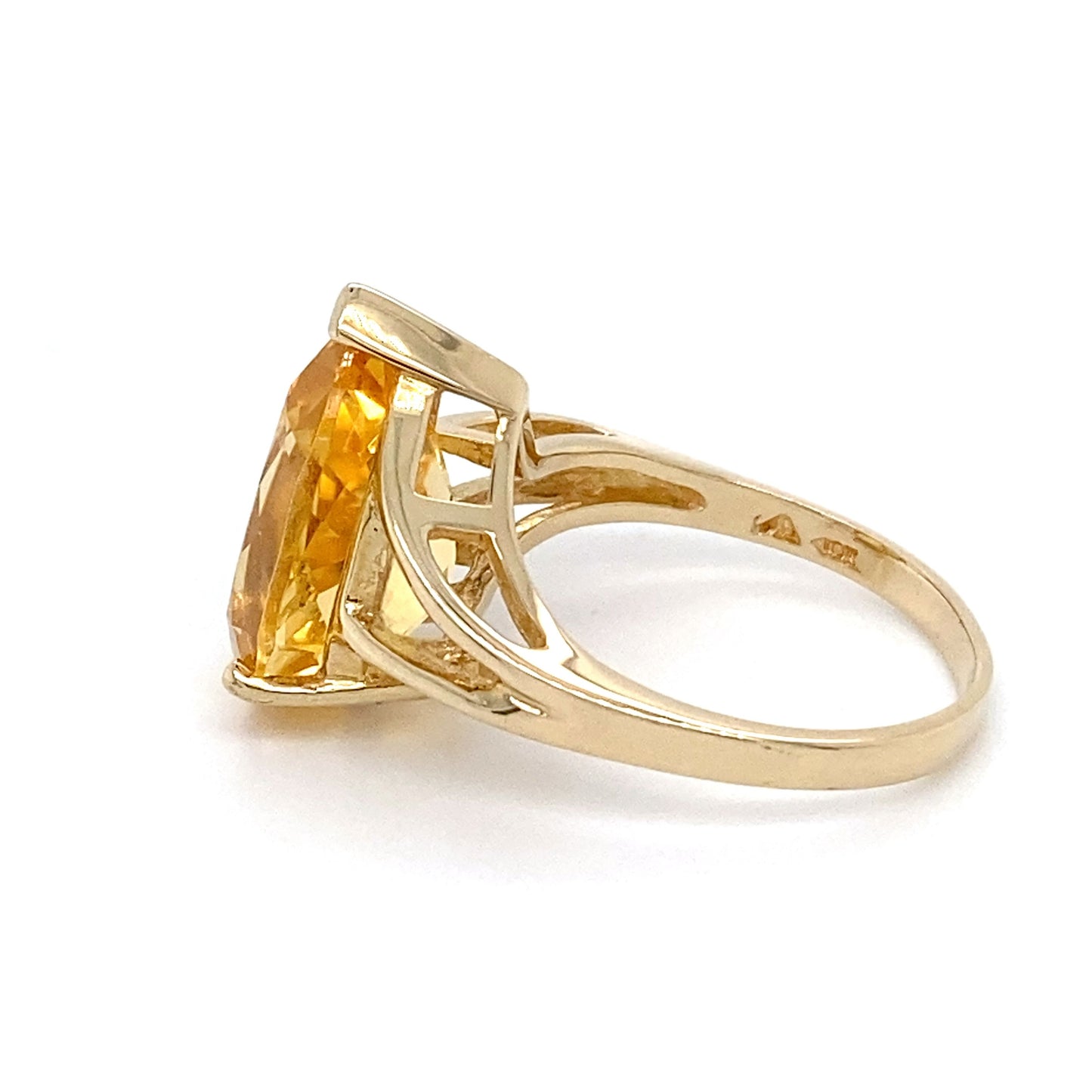 10K Yellow Gold Ring w/ Citrine 2.9DWT; Size 7.5; 4.5g