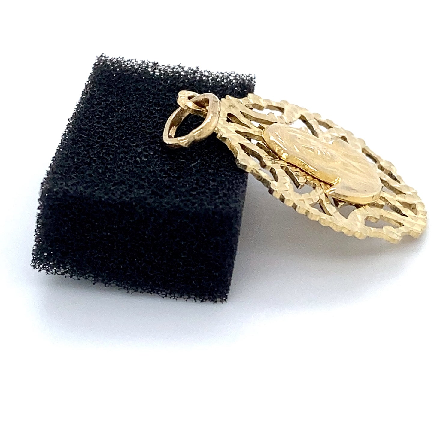 14K Yellow Gold Jesus Christ Pendant; 1.6DWT; 2.5g
