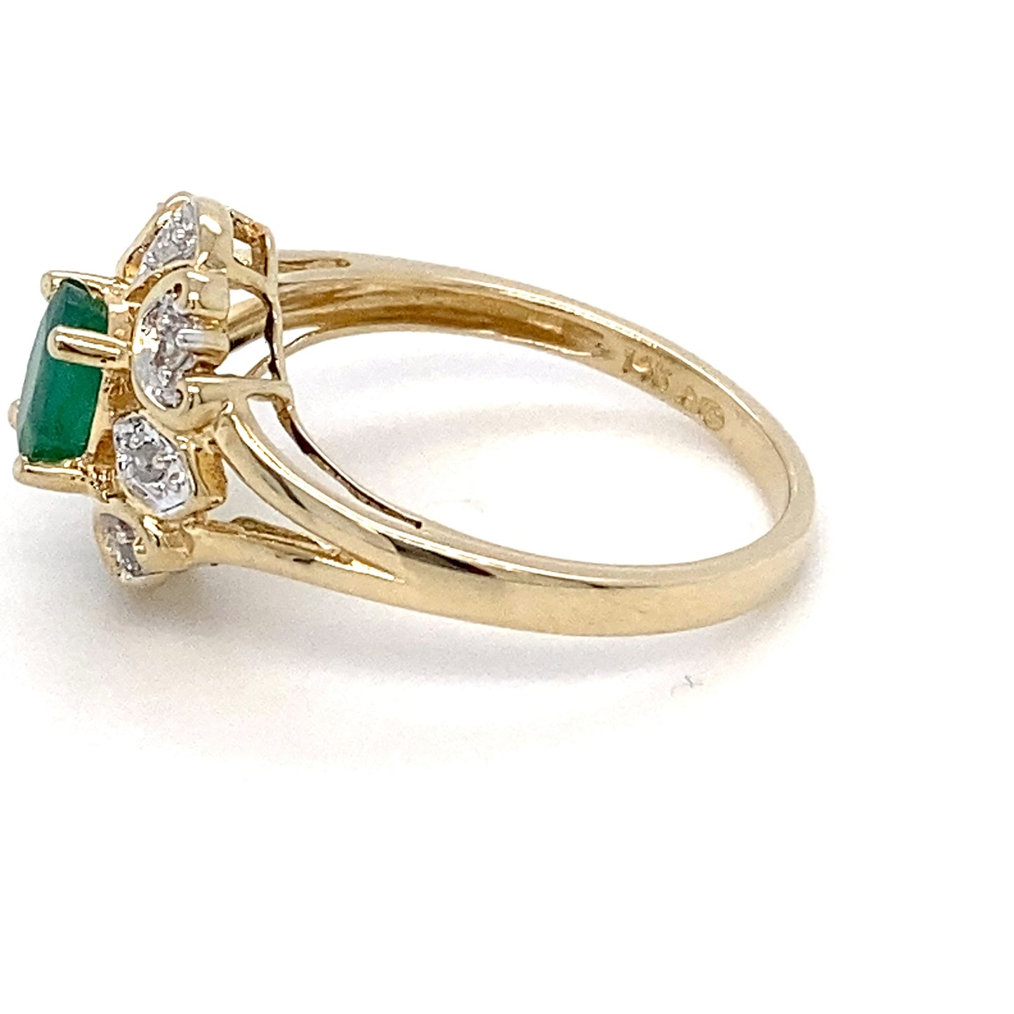 14K Yellow Gold Emerald & Diamonds Ring; 1.6DWT; 2.5g; Size 6