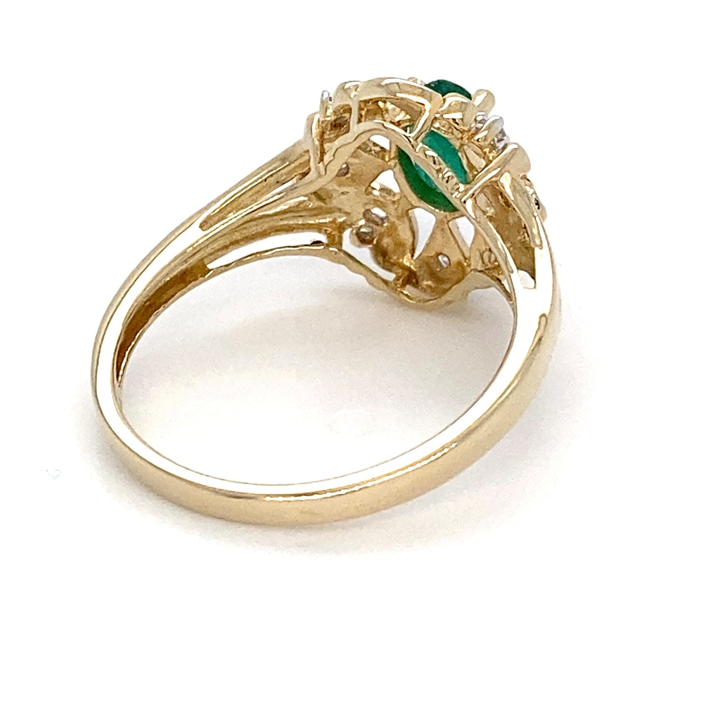 14K Yellow Gold Emerald & Diamonds Ring; 1.6DWT; 2.5g; Size 6