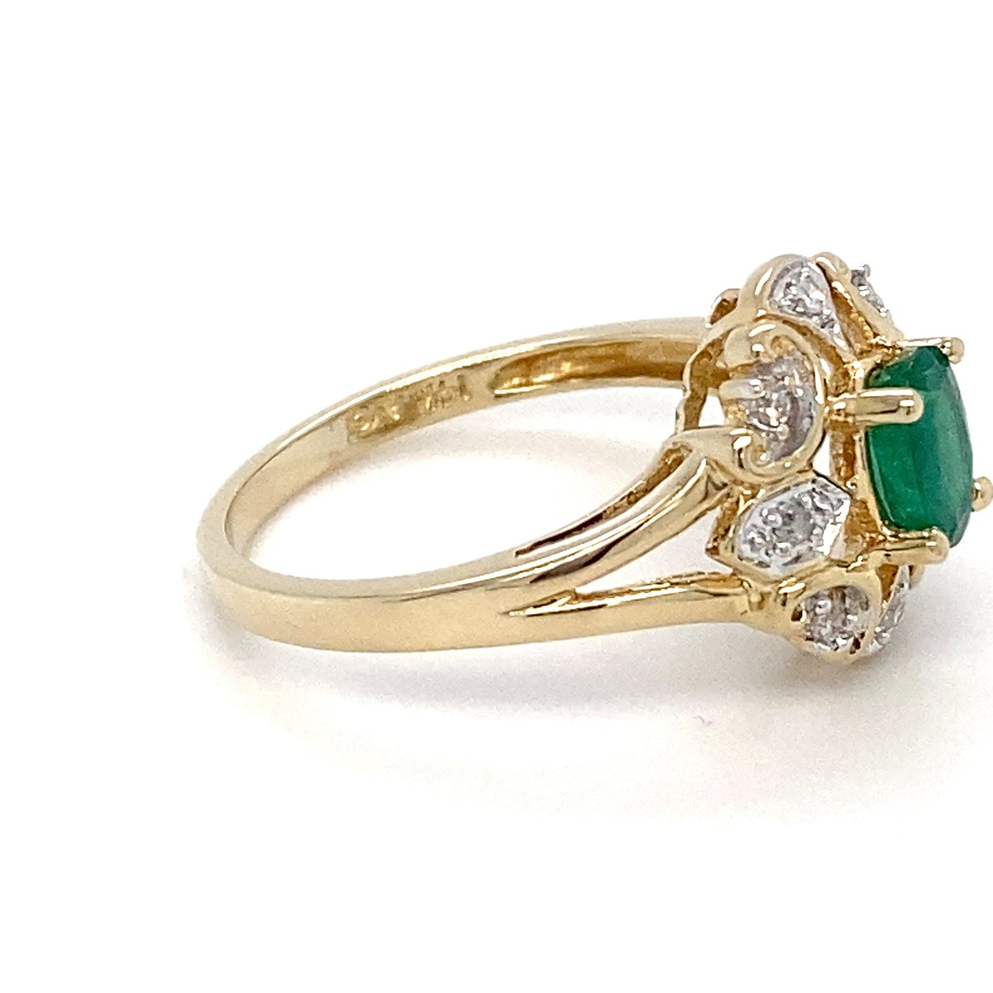 14K Yellow Gold Emerald & Diamonds Ring; 1.6DWT; 2.5g; Size 6