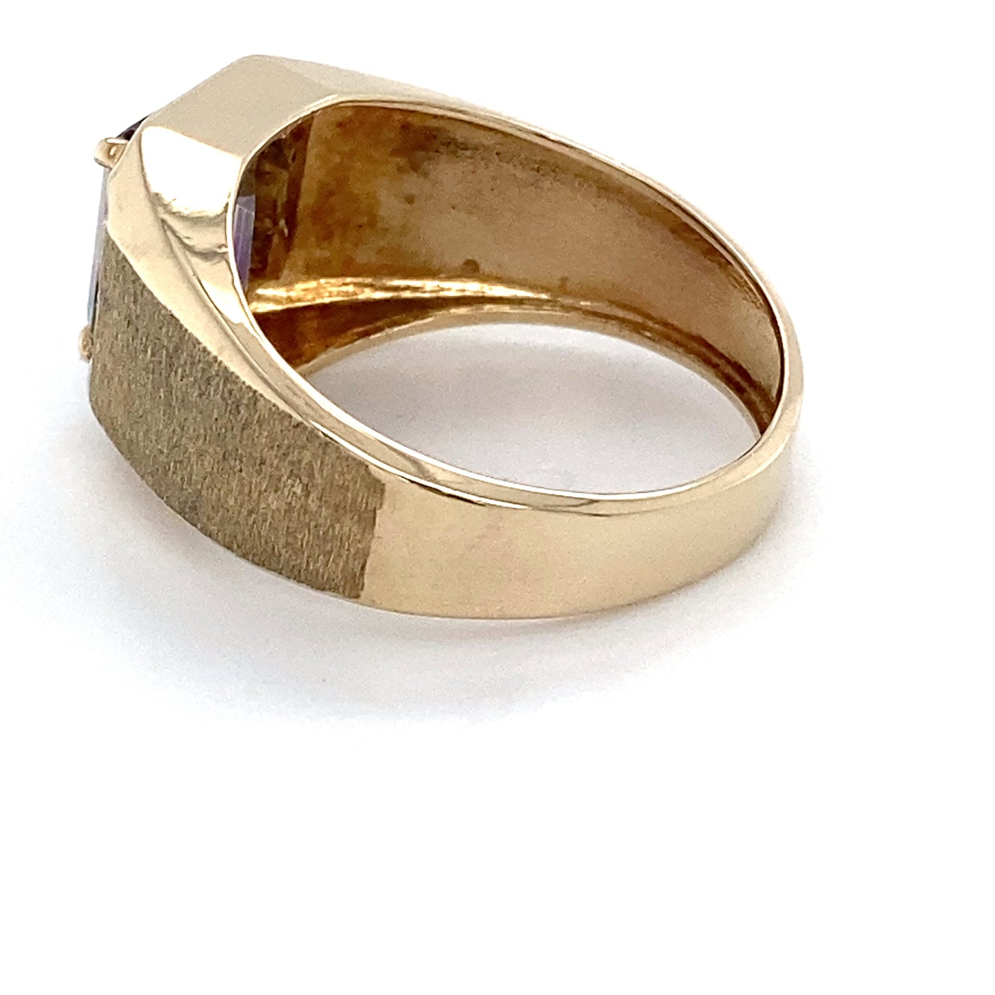 10K Yellow Gold Gentleman's Ring; 2.8DWT; Size 9