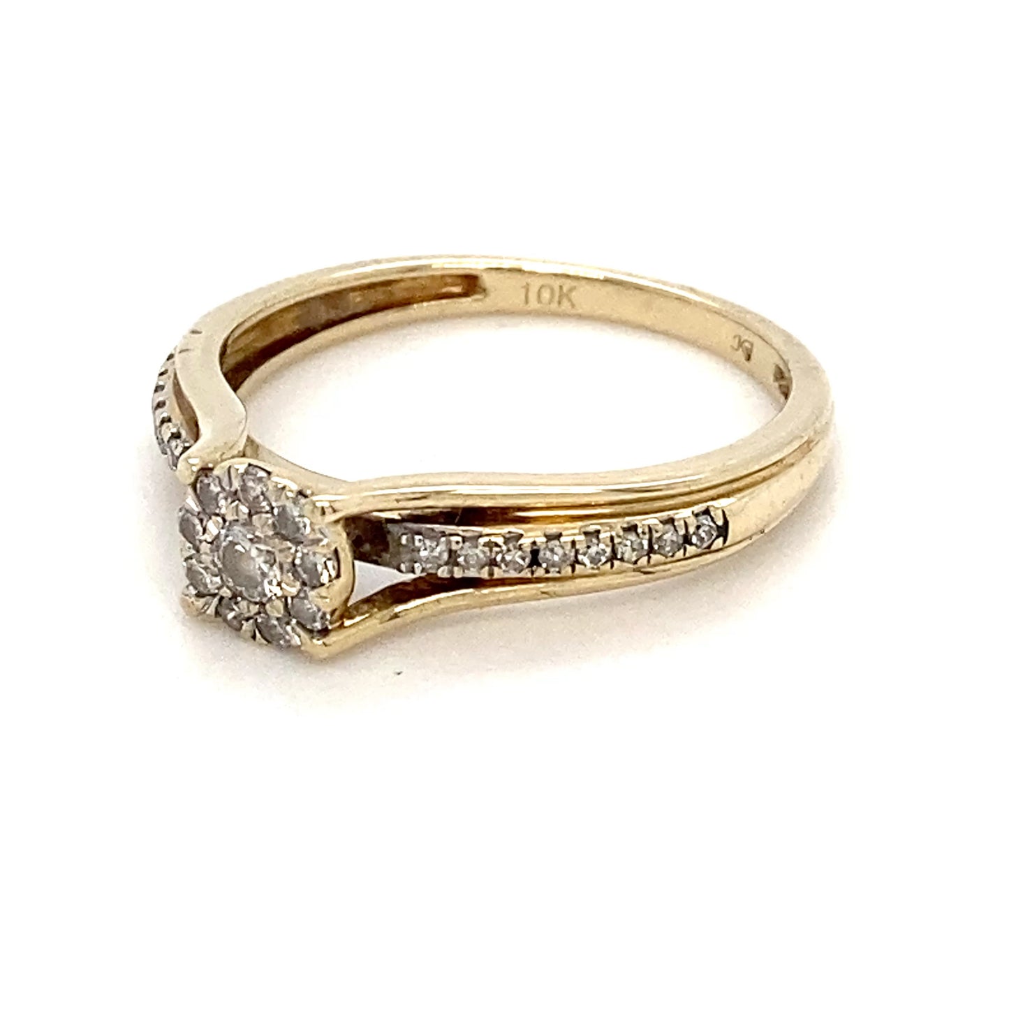 10K Yellow Gold Diamond Ring; 1.4DWT; 0.20CTW; 2.3g; Size 7