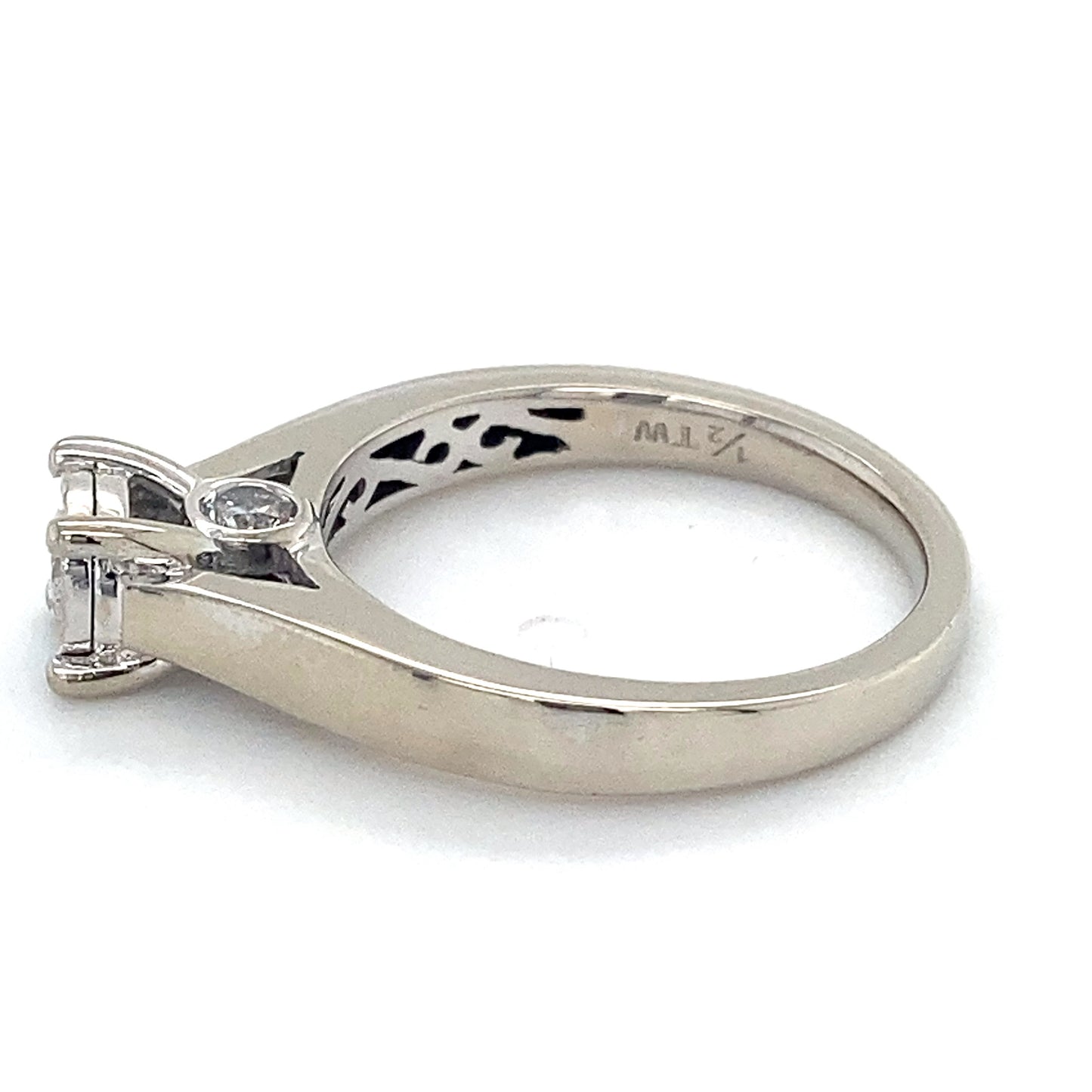 10K White Gold Diamond Lady's Fashion Ring; 2.3DWT; Size 7