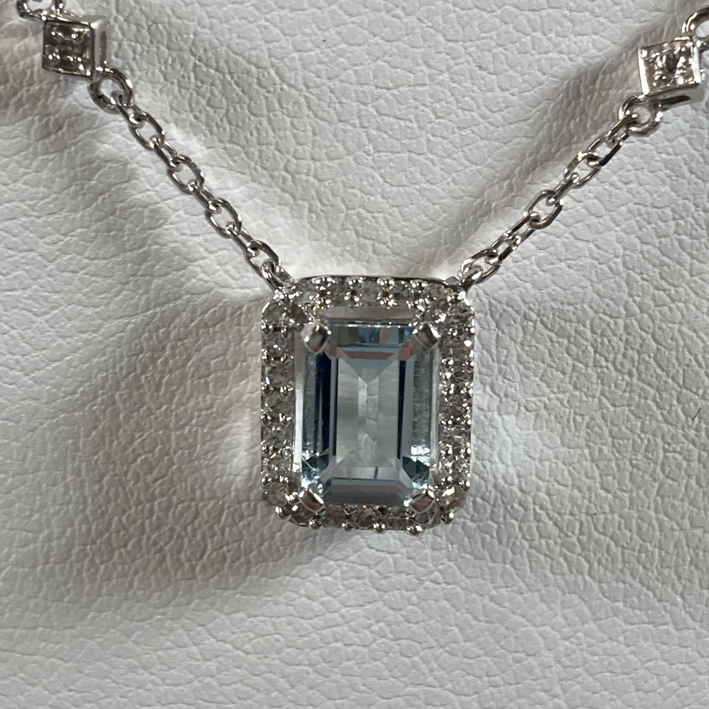 14K White Gold Aquamarine & Diamond 18" Necklace & Pendant