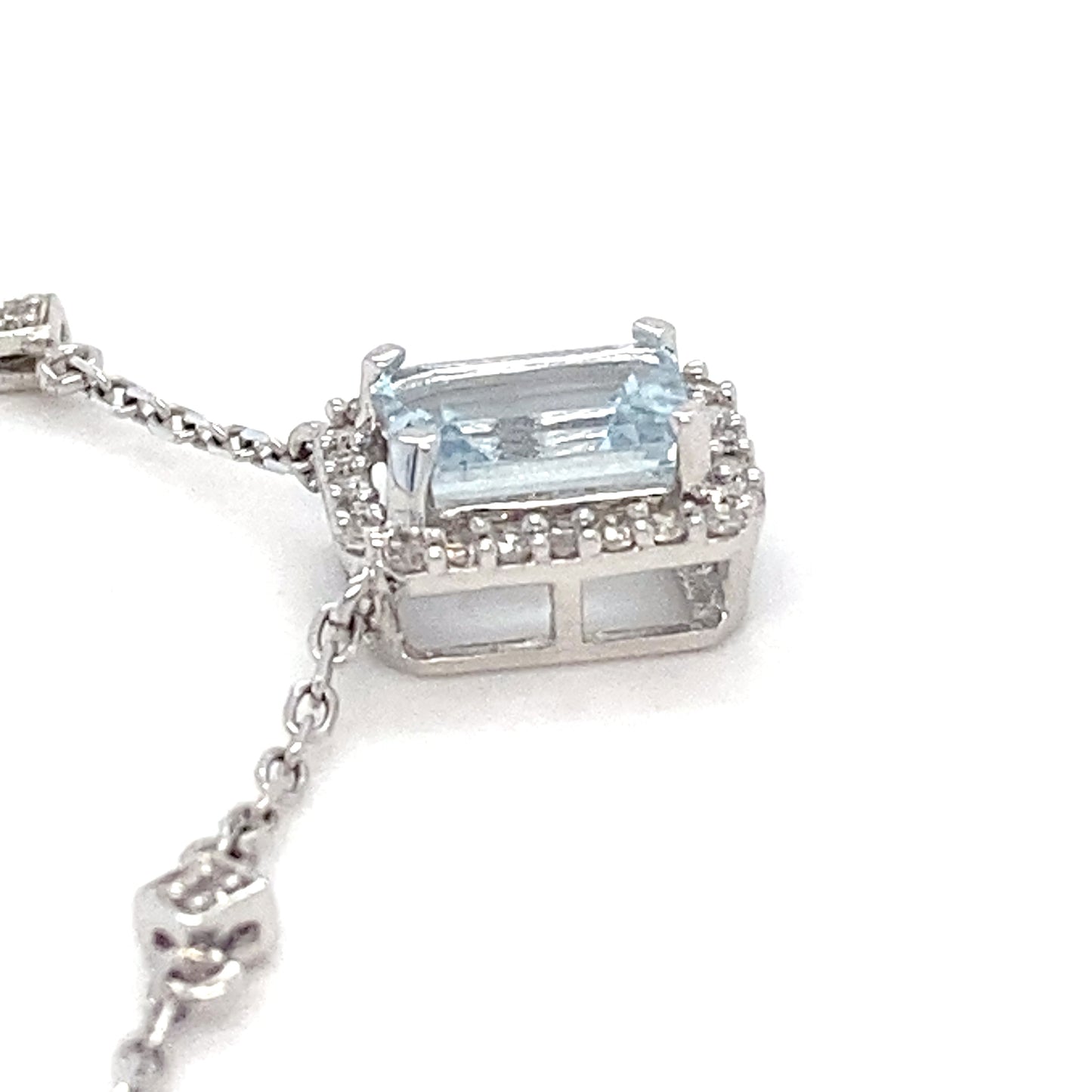 14K White Gold Aquamarine & Diamond 18" Necklace & Pendant