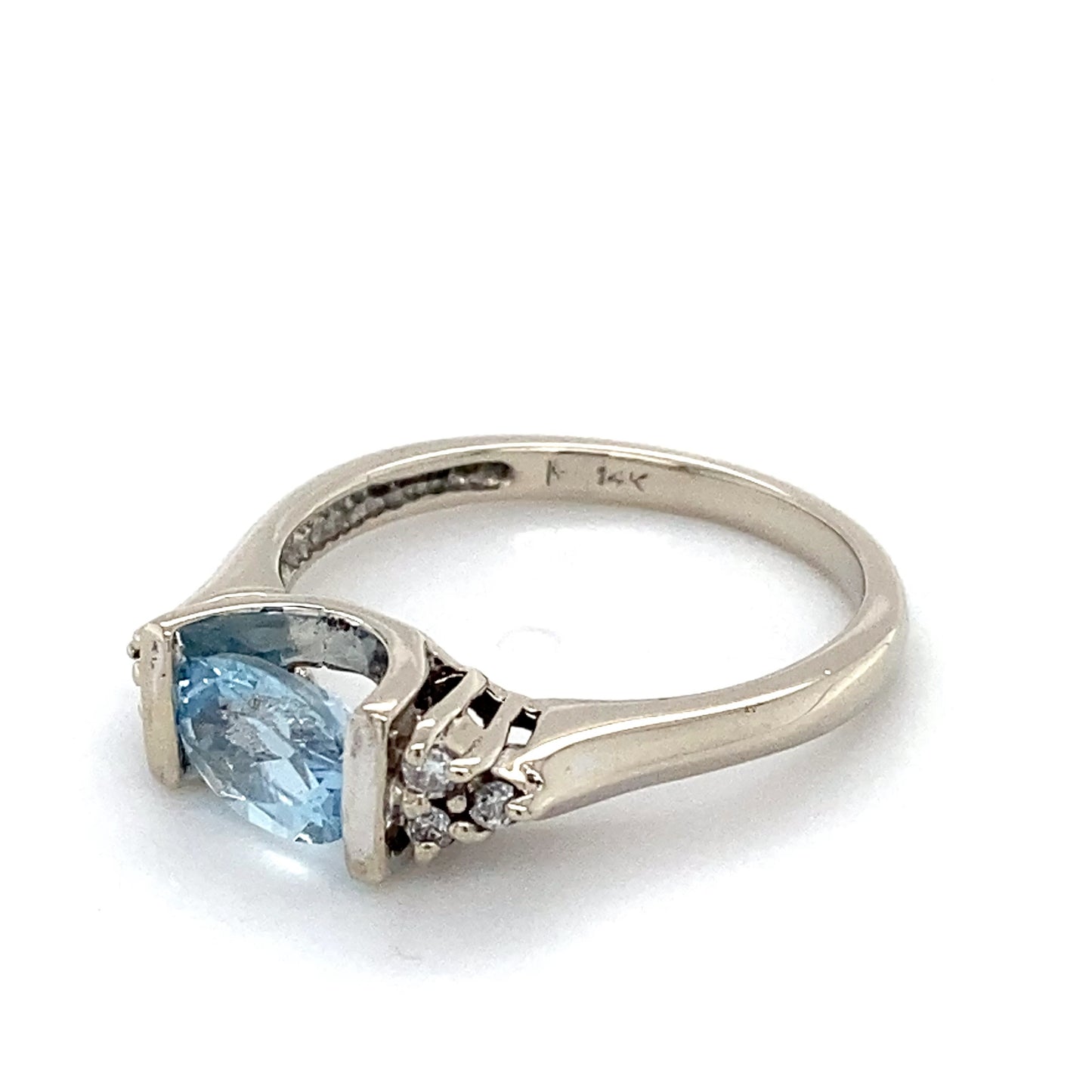 14K White Gold Diamond & Aquamarine Lady's Ring; 2.0DWT; Size 6.5