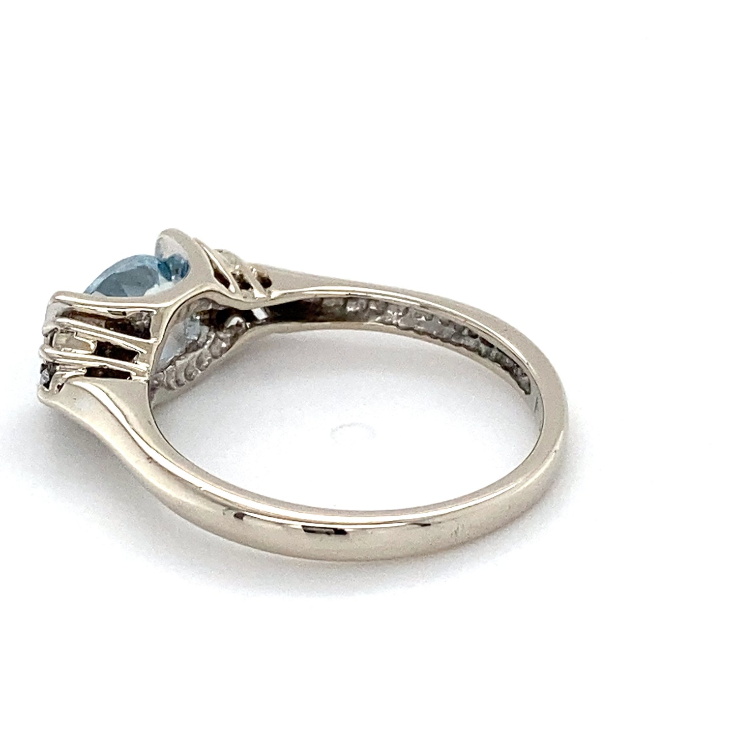 14K White Gold Diamond & Aquamarine Lady's Ring; 2.0DWT; Size 6.5