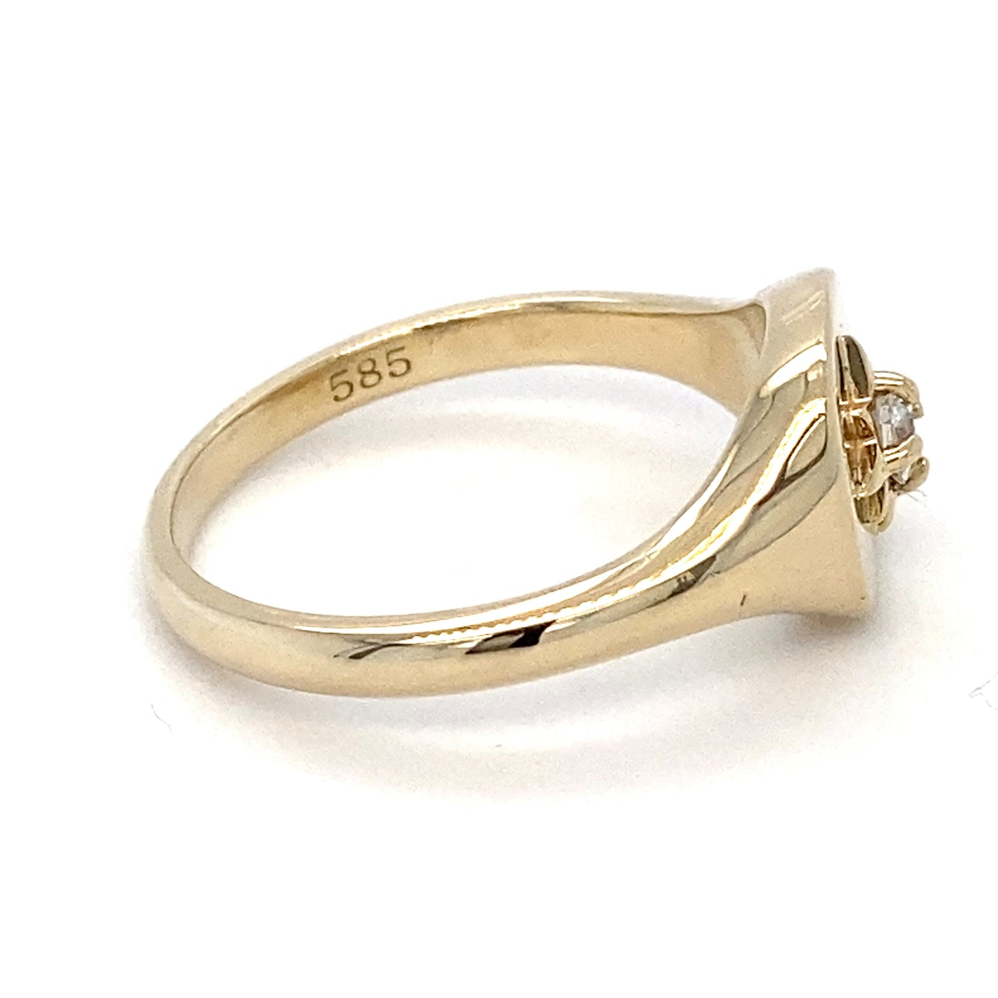 14K Yellow Gold Diamond Ring; 2.4DWT; 0.08CTW; Size 7.5