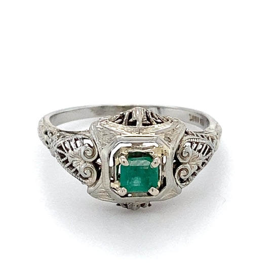 18K White Gold Emerald Lady's Ring; 1.5DWT; Size 6.5
