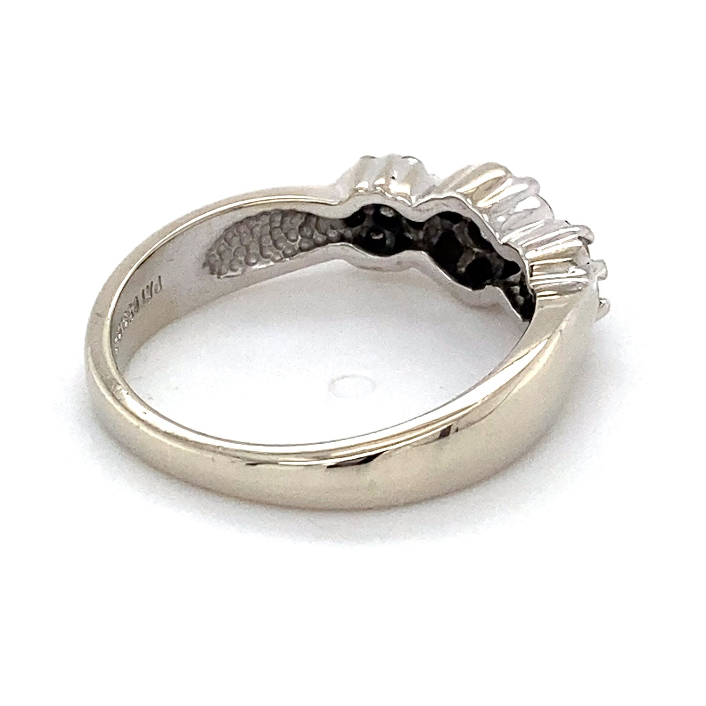 14K White Gold Diamond Fashion Ring; 2.6DWT; Size 7