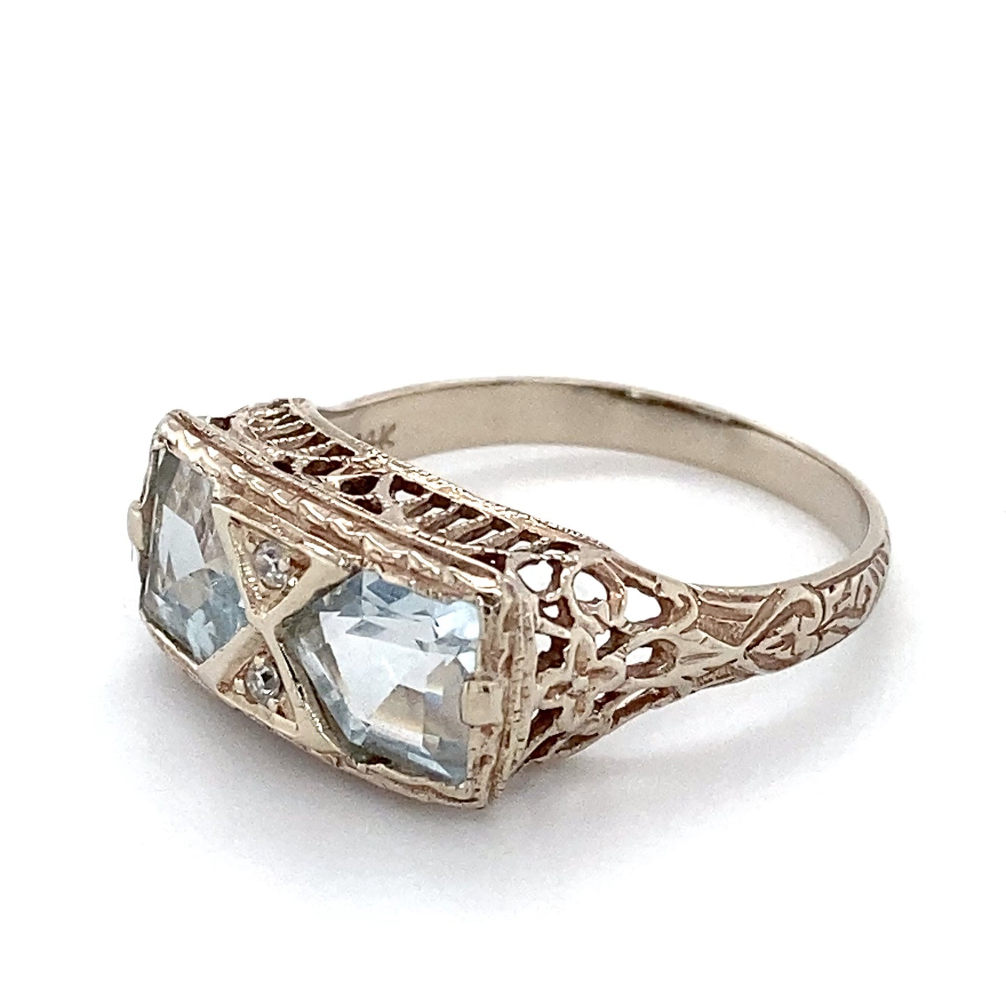 14K White Gold Diamond & Aquamarine Lady's Ring; Size 7.5