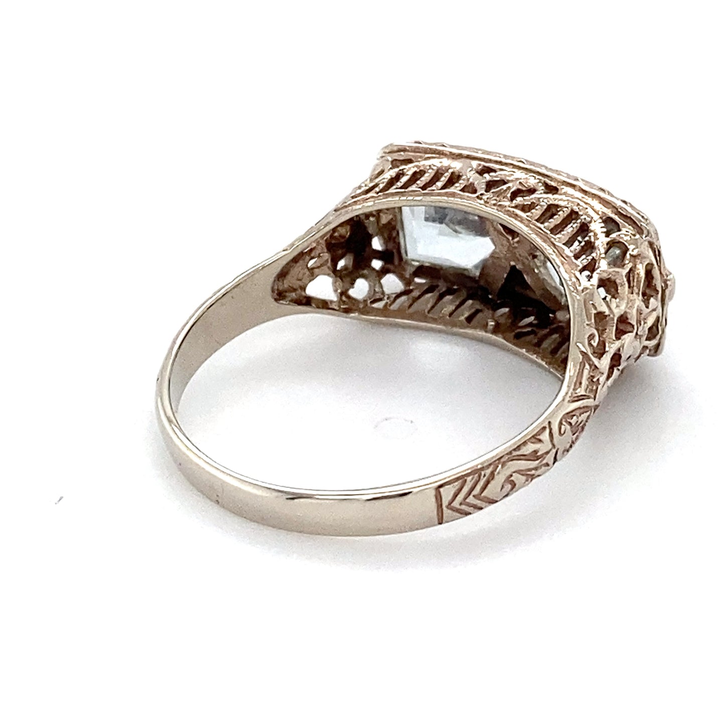 14K White Gold Diamond & Aquamarine Lady's Ring; Size 7.5