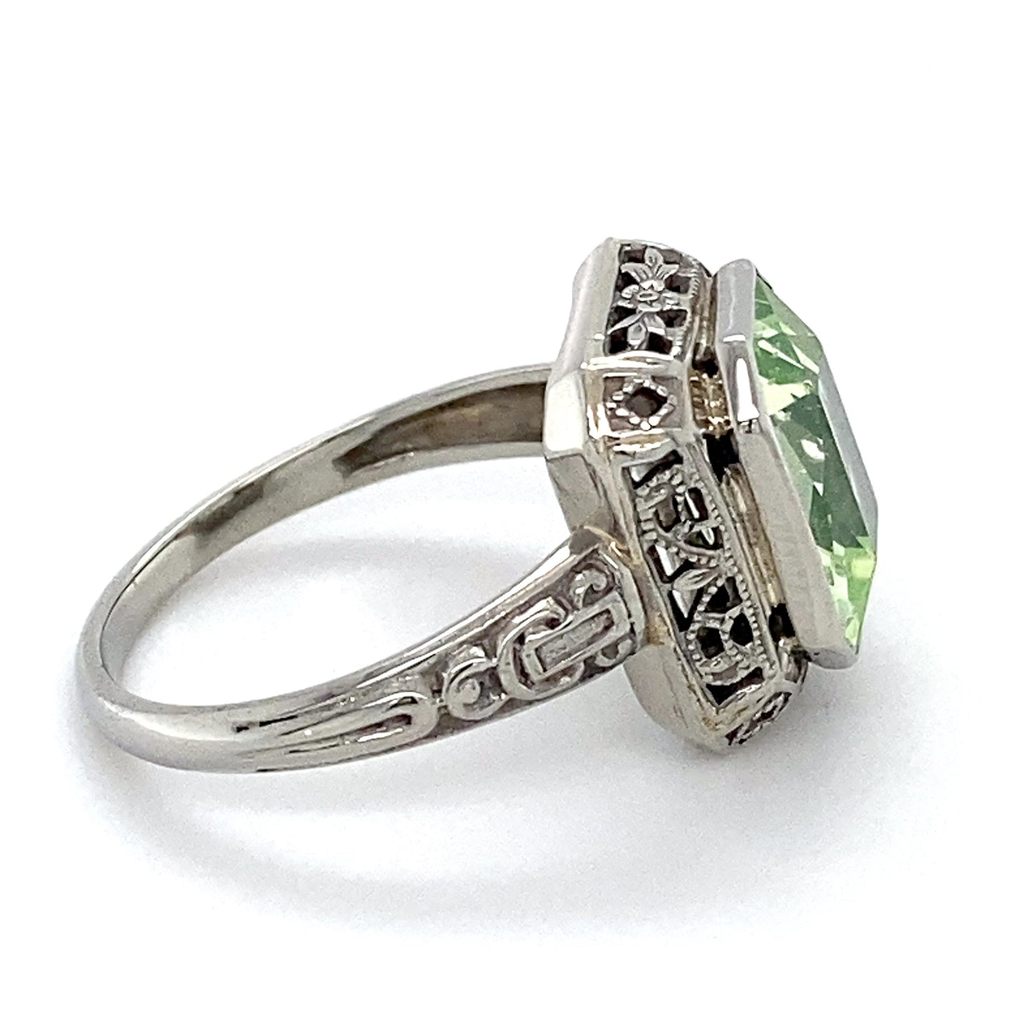 14K White Gold Vintage Lady's Ring; 1.9DWT: Size 5