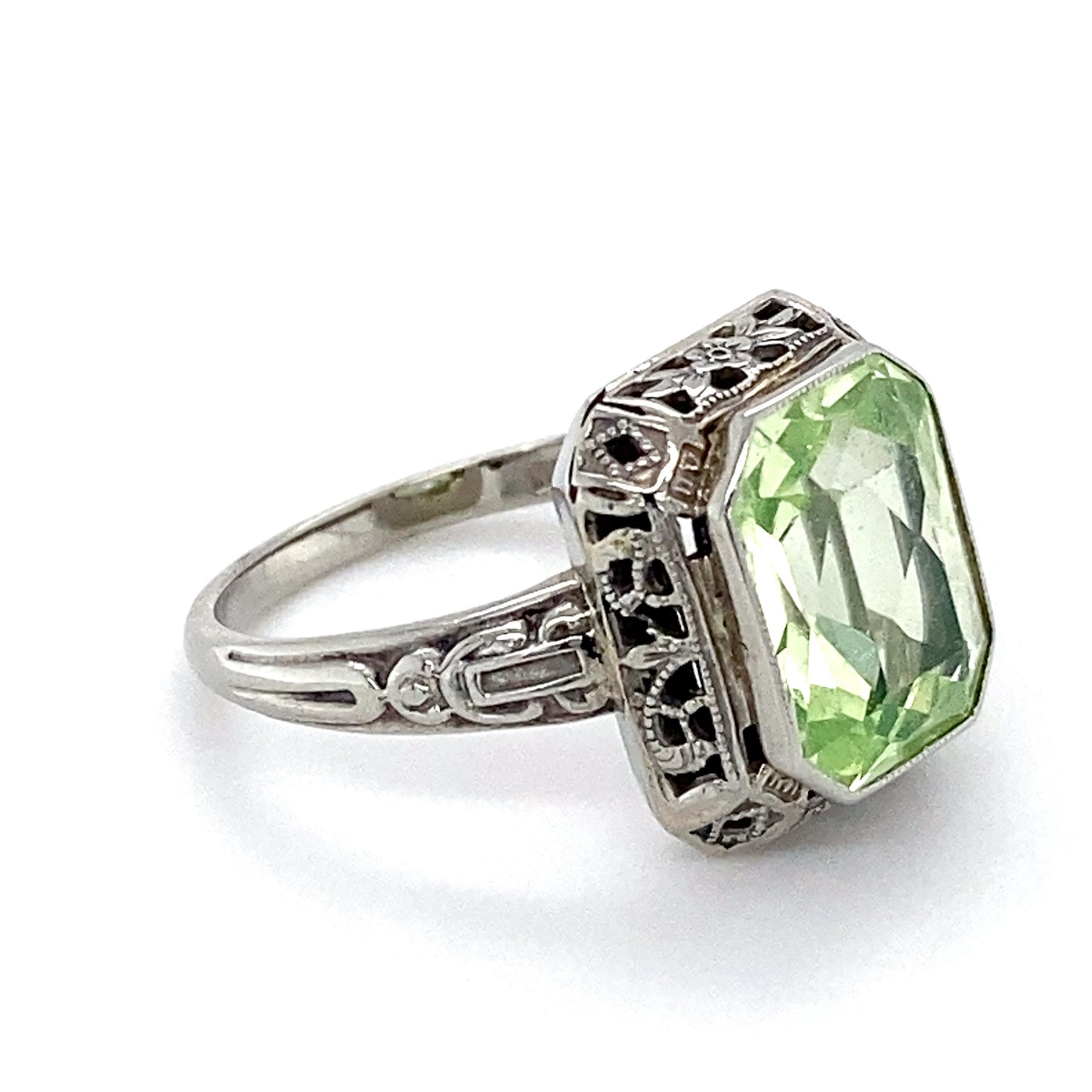 14K White Gold Vintage Lady's Ring; 1.9DWT: Size 5
