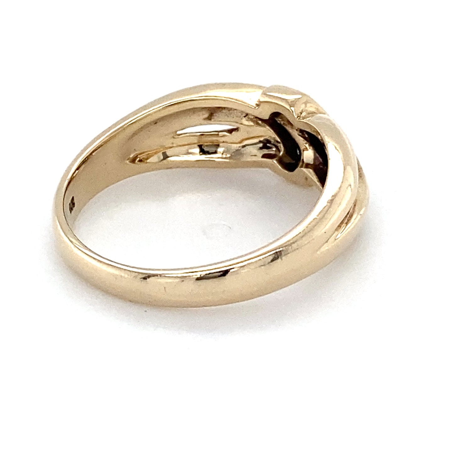 9K Yellow Gold Lady's Ring; 2.2DWT; Size 7