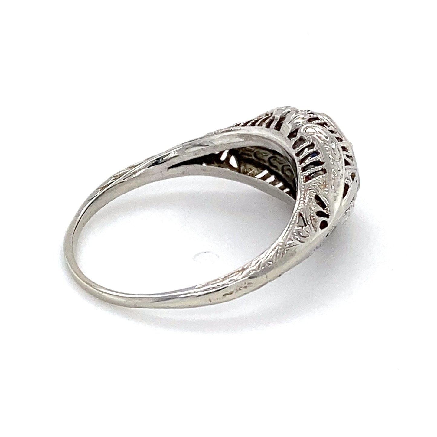 18K White Gold Sapphire Lady's Ring; 1.1DWT; Size 7