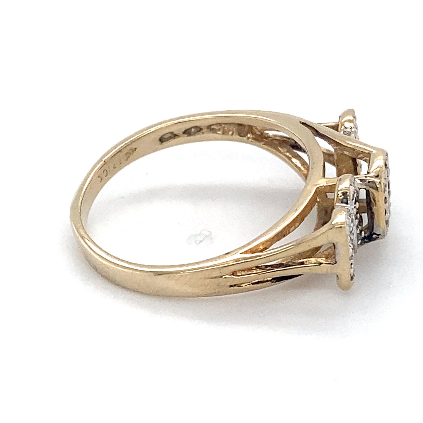 10K Yellow Gold & Diamond Chip "MOM" Ring; 1.9DWT; Size 7