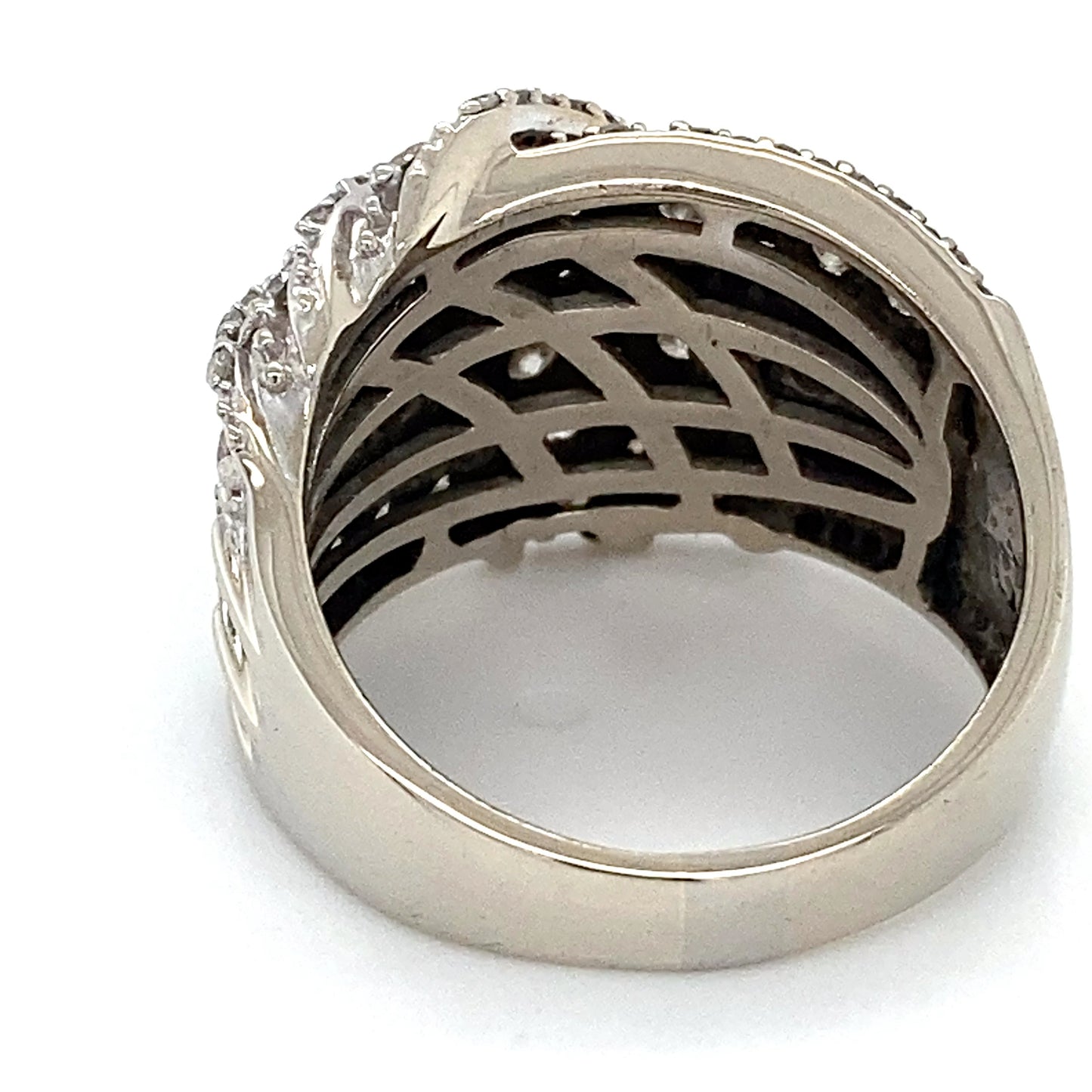 10K White Gold Diamond Lady's Fashion Ring; 5.0DWT; Size 7.5