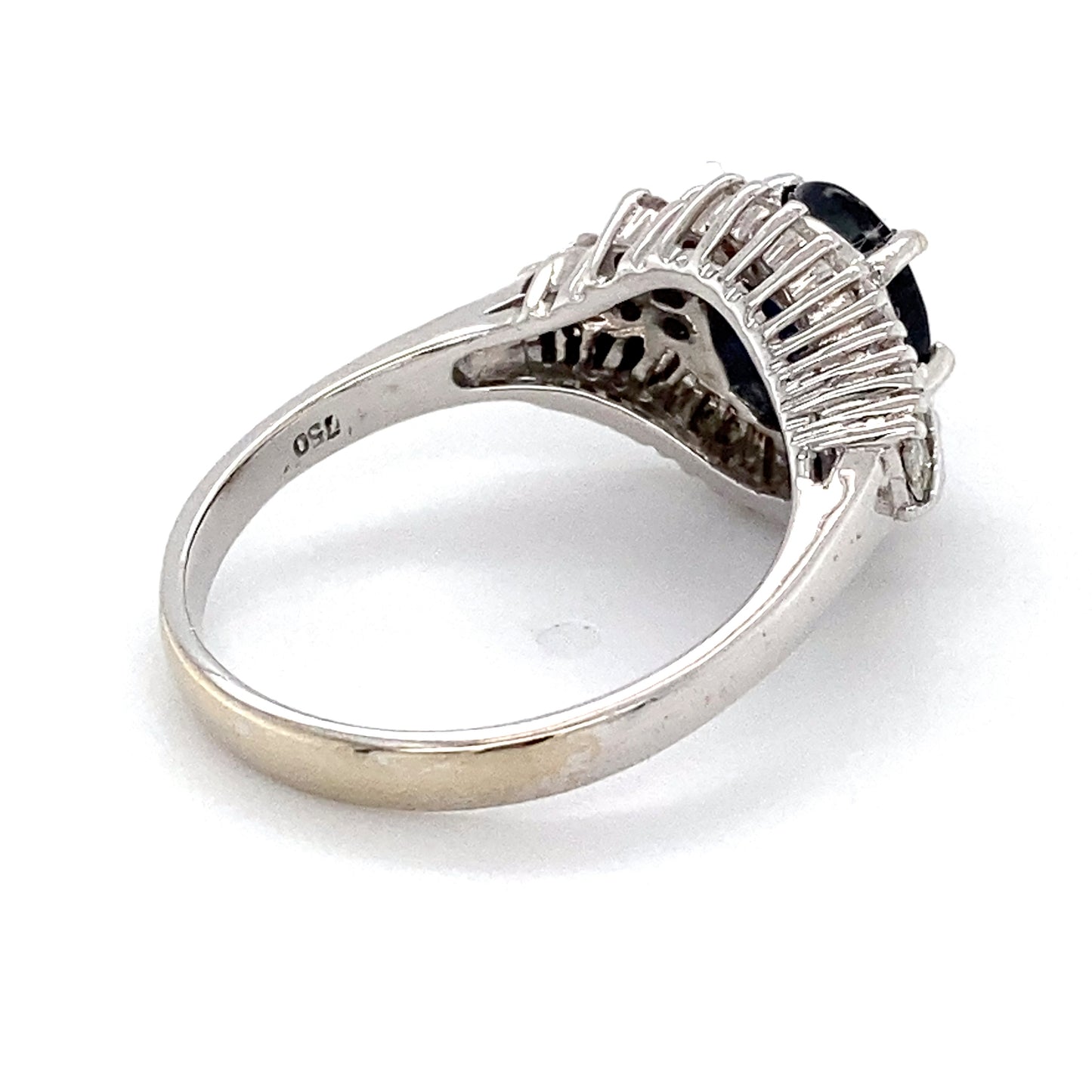 18K White Gold Diamond & Sapphire Lady's Ring; 3.8DWT; Size 7.5