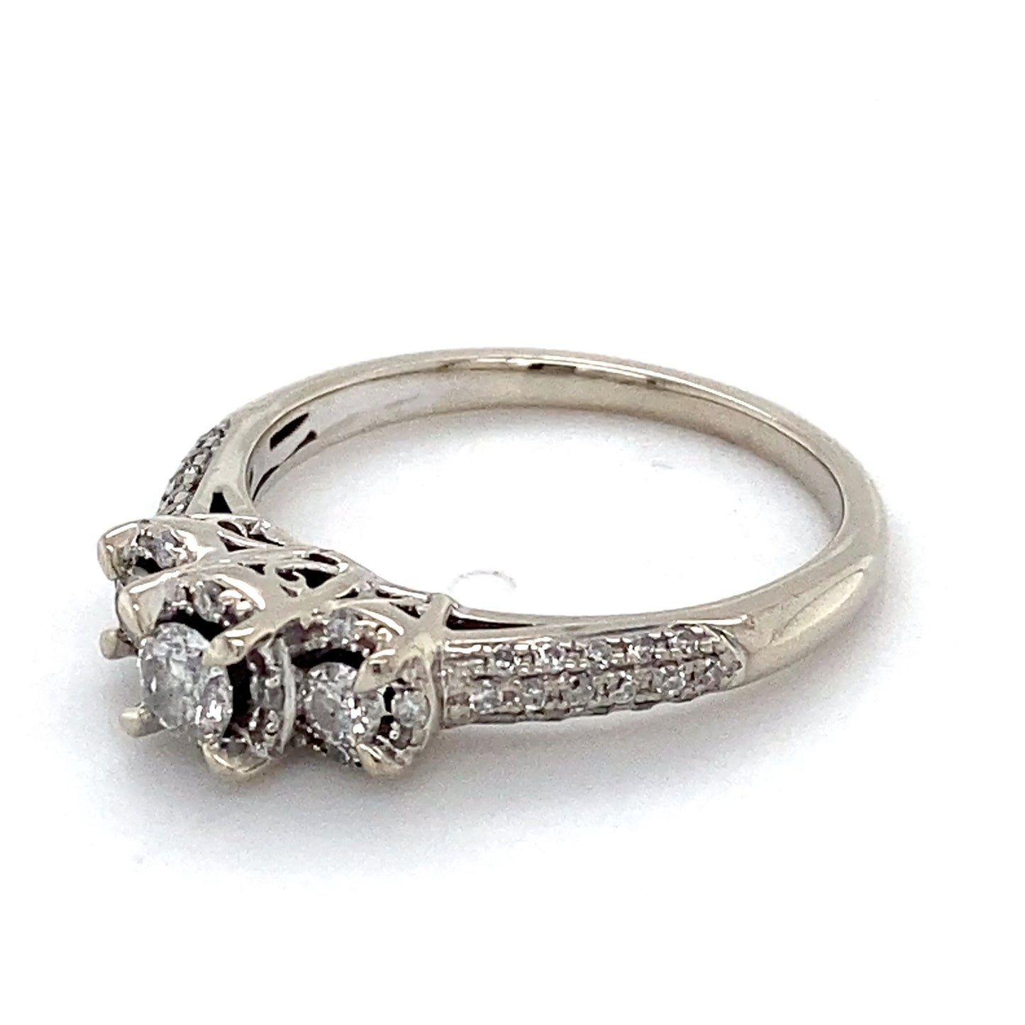 10K White Gold Diamond Fashion Ring; 1.6DWT: Size 6.75