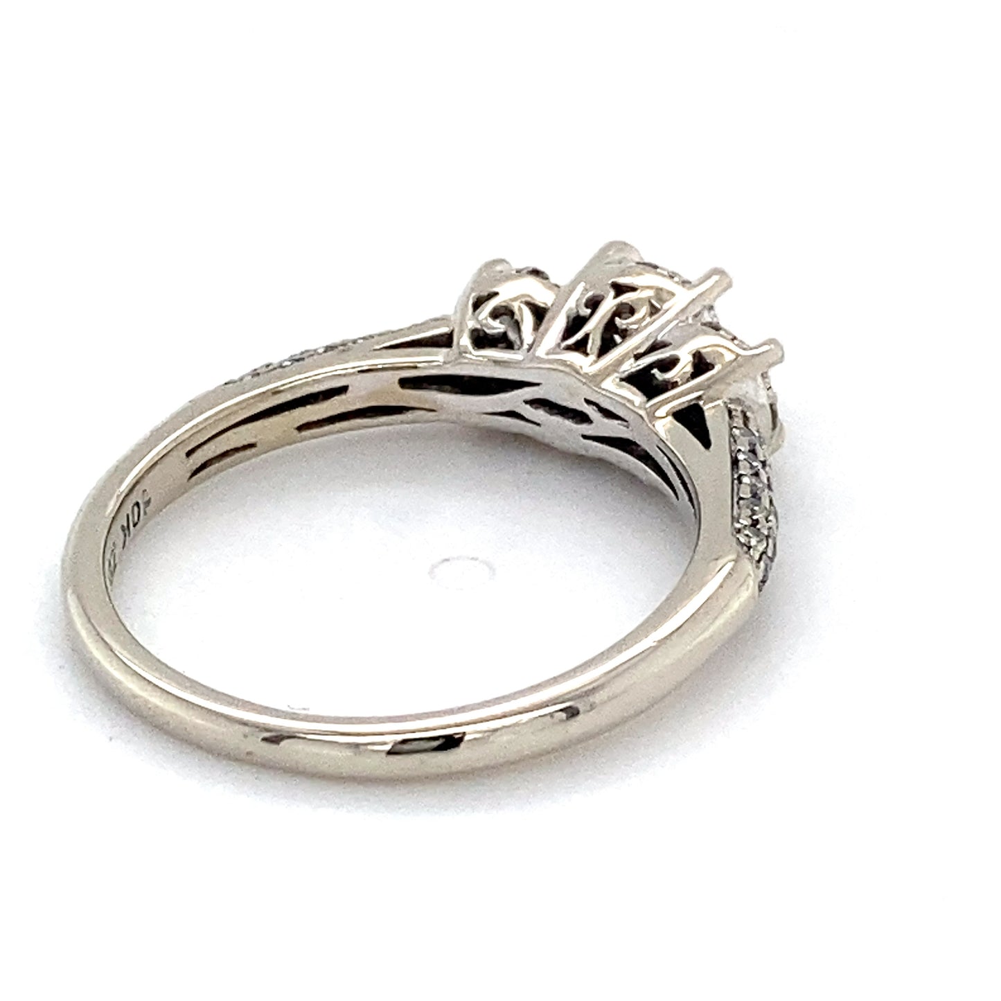 10K White Gold Diamond Fashion Ring; 1.6DWT: Size 6.75