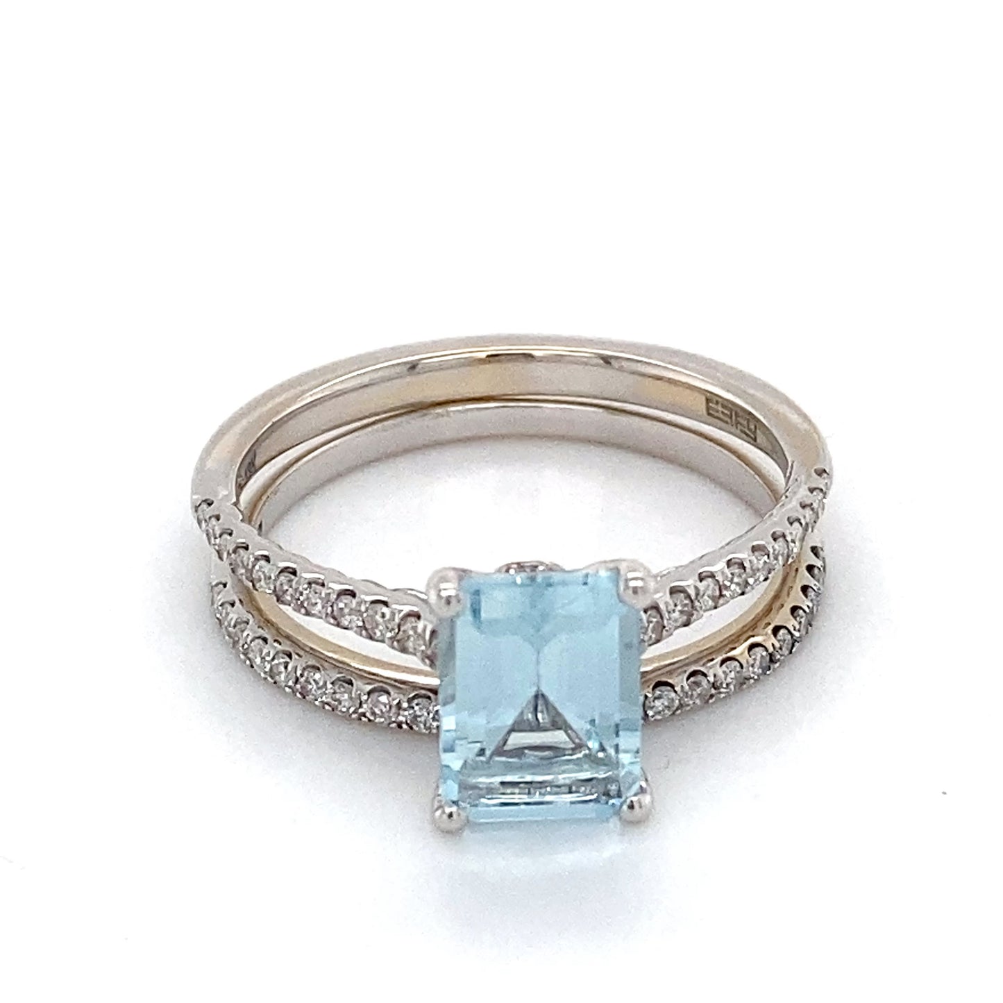 18K White Gold Diamond & Aquamarine Lady's Ring; 3.2DWT; Size 7