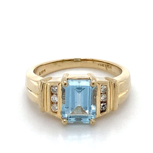 14K Yellow Gold Diamond & Aquamarine Ring; 3.3DWT; Size 6