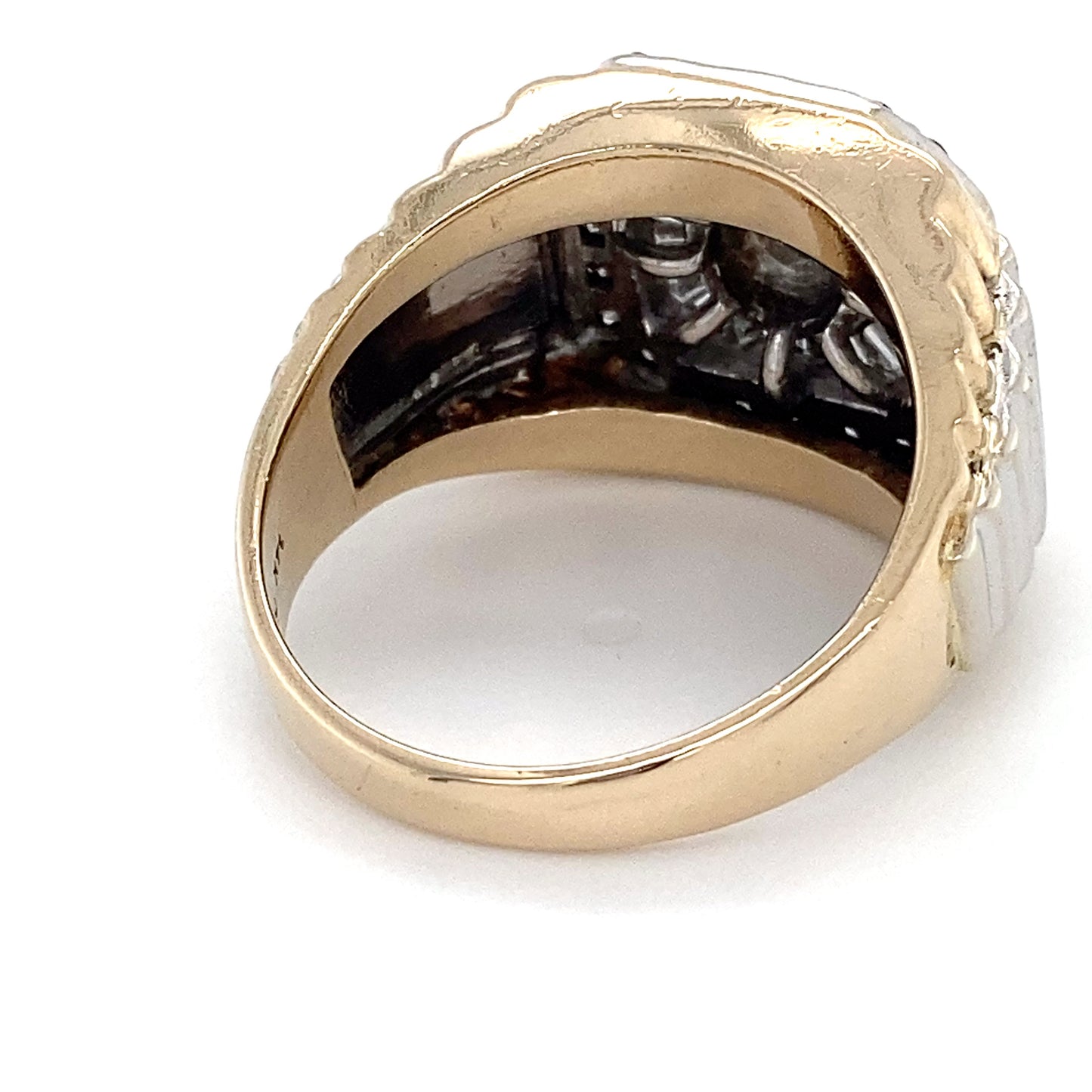 14K Yellow Gold & Diamond Gentleman's Ring; 9.1DWT; Size 11