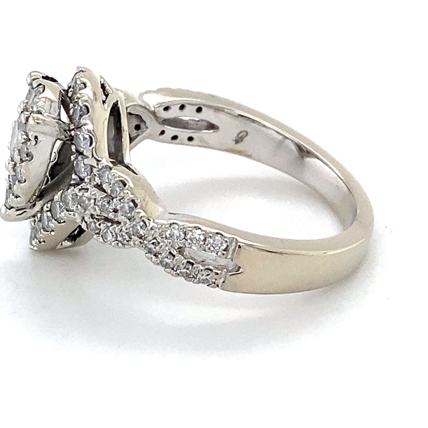 14K White Gold Diamond Lady's Fashion Ring; 3.8DWT; Size 7