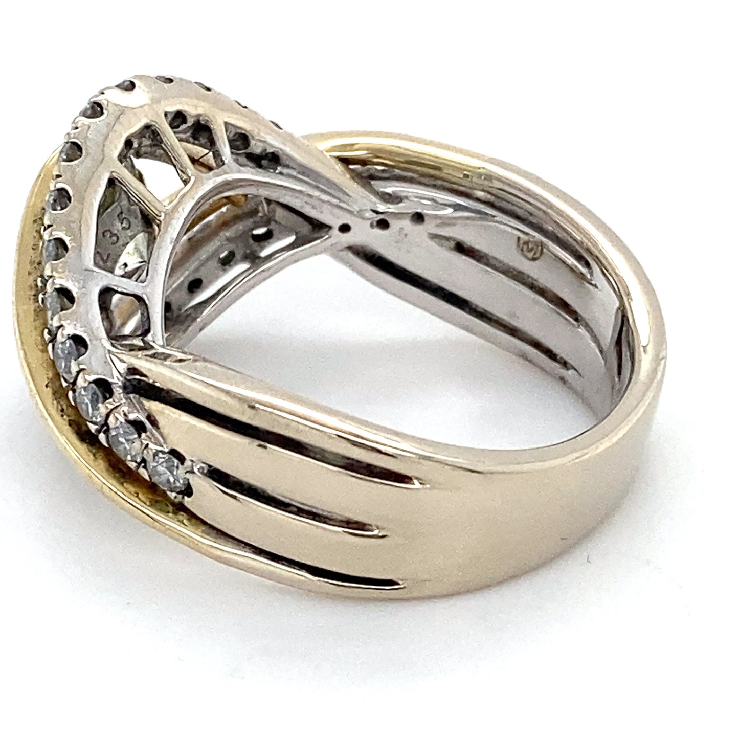 14K Yellow Gold Diamond Lady's Fashion Ring; 5.5DWT; Size 7.5