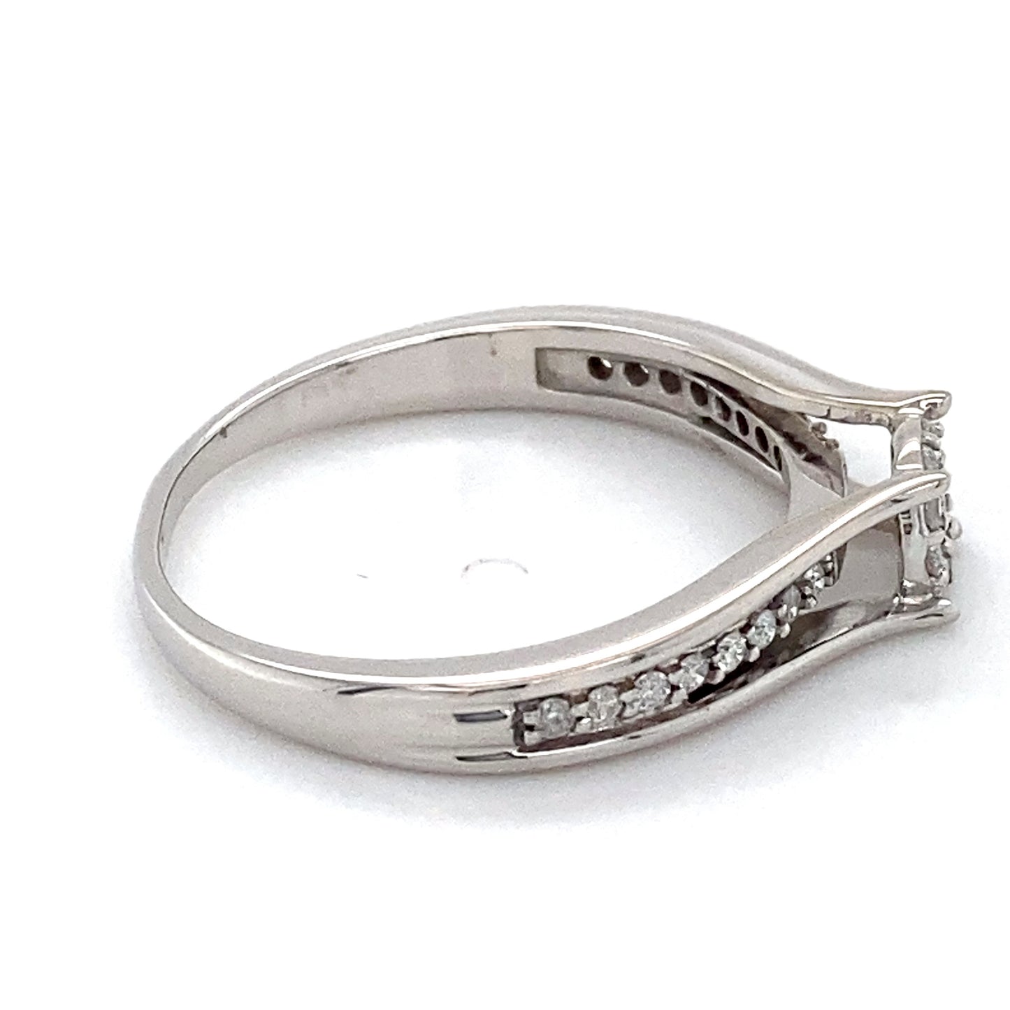 10K White Gold Diamond Halo Ring; 1.8DWT; Size 9