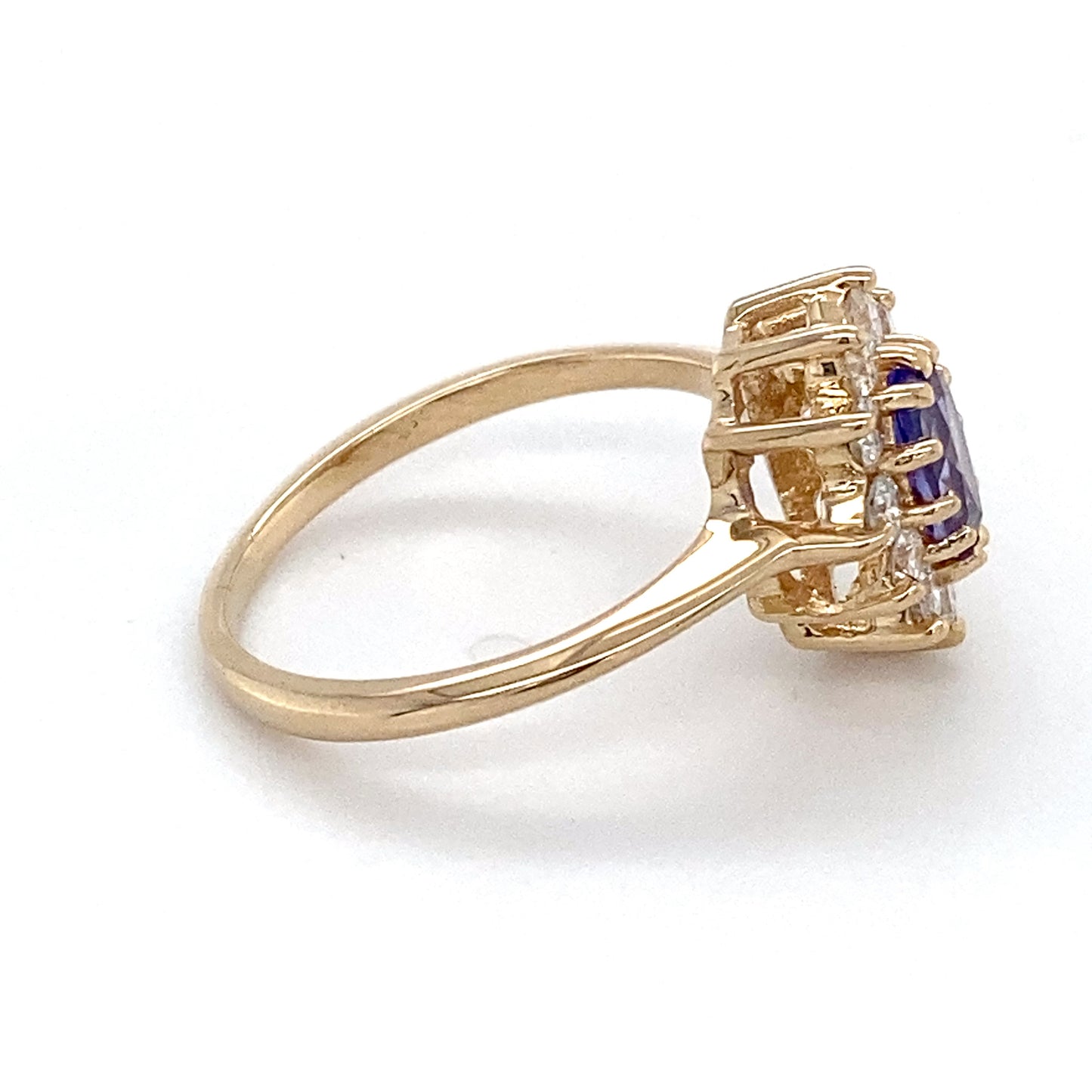 14K Yellow Gold Amethyst & Diamond Lady's Ring; 1.8DWT; Size 6